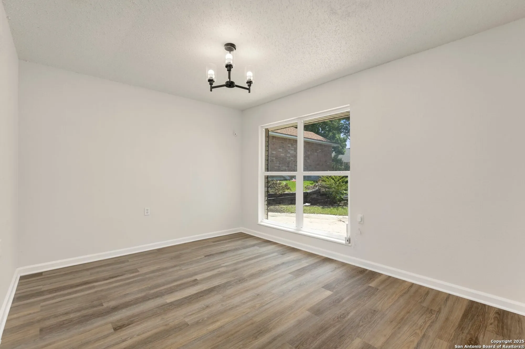 Property Slideshow image 21 of 42 | 3904 pecan ct, Schertz, TX, 78108