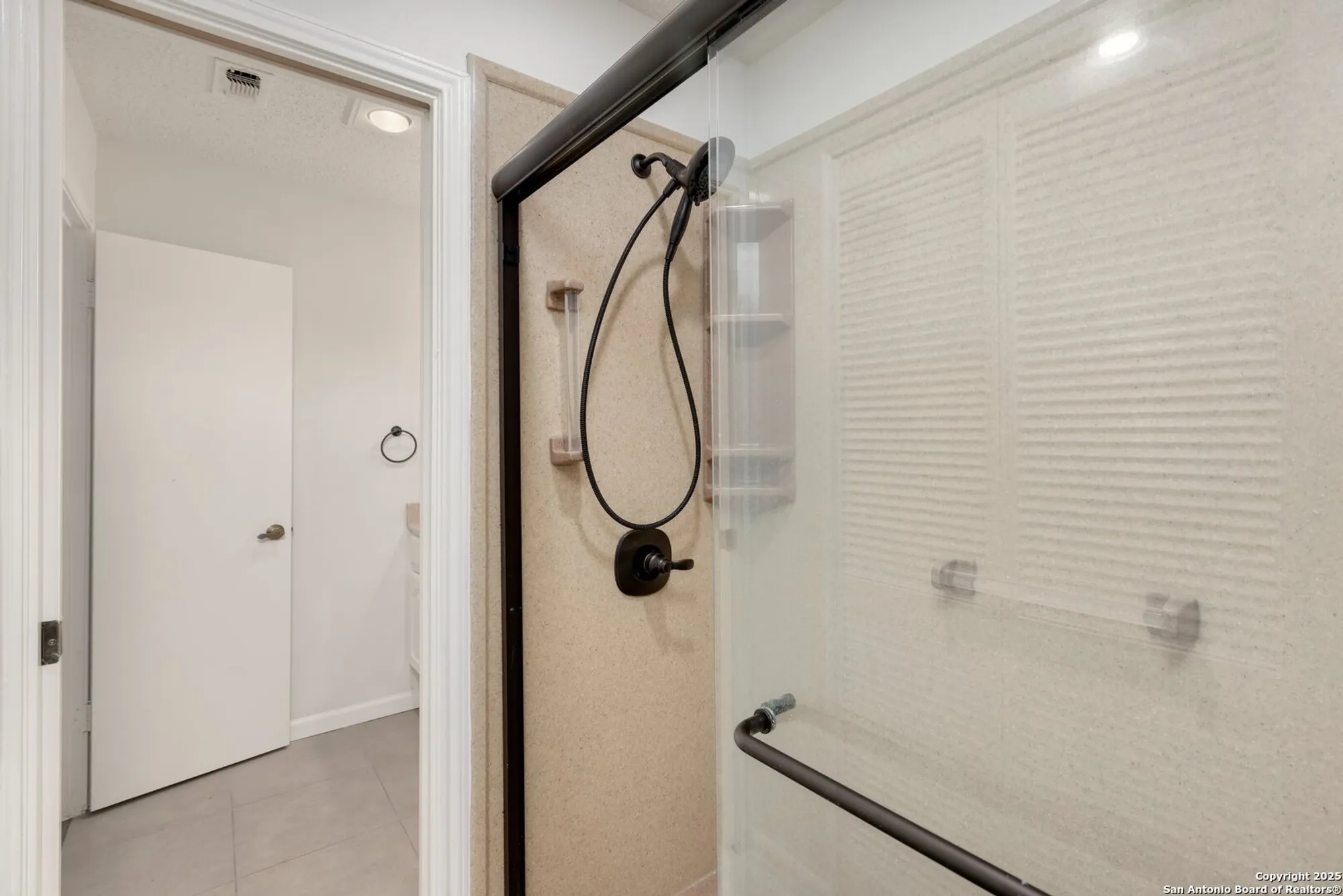 Property Slideshow image 33 of 42 | 3904 pecan ct, Schertz, TX, 78108