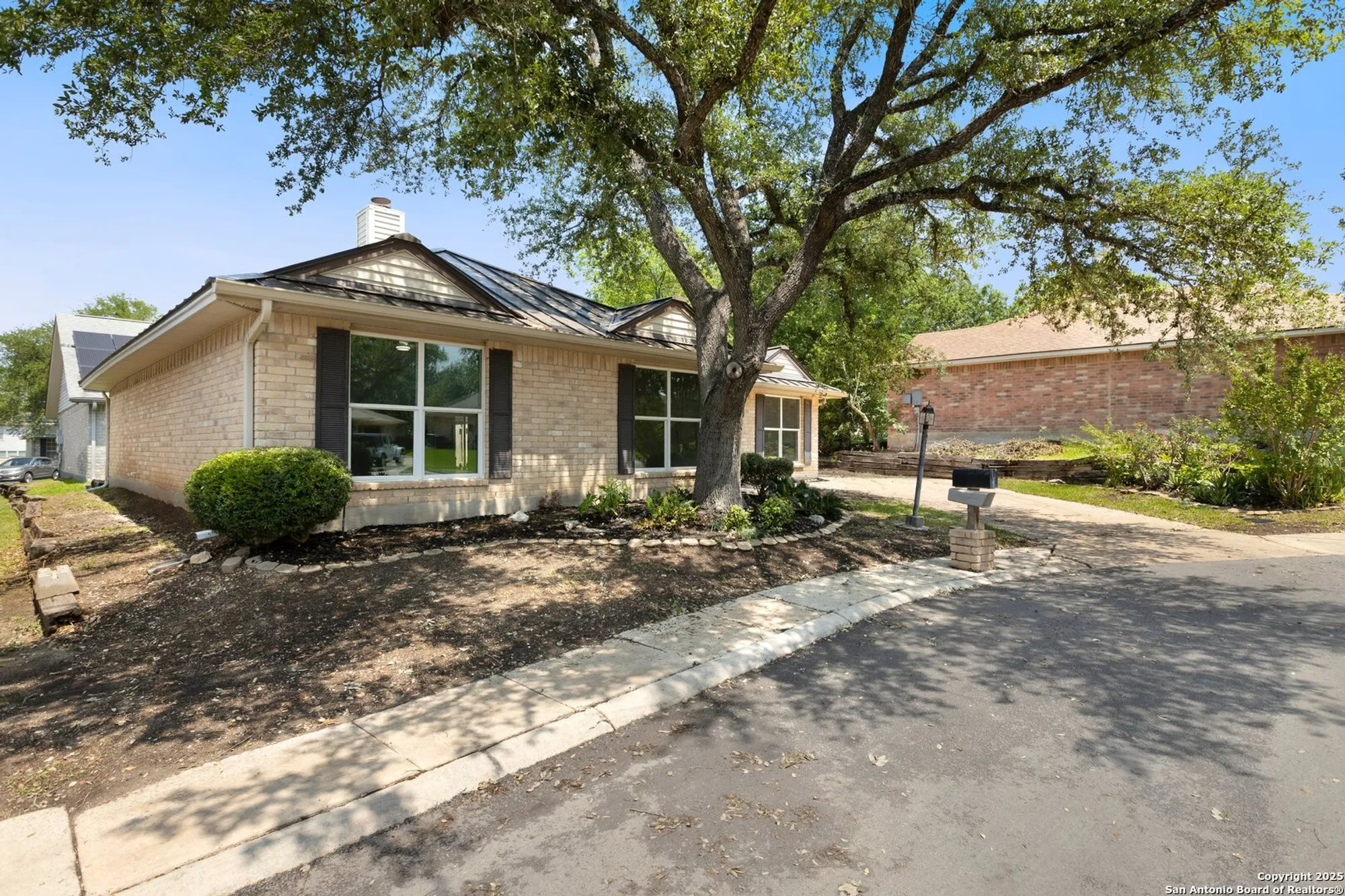 Property Slideshow image 3 of 42 | 3904 pecan ct, Schertz, TX, 78108