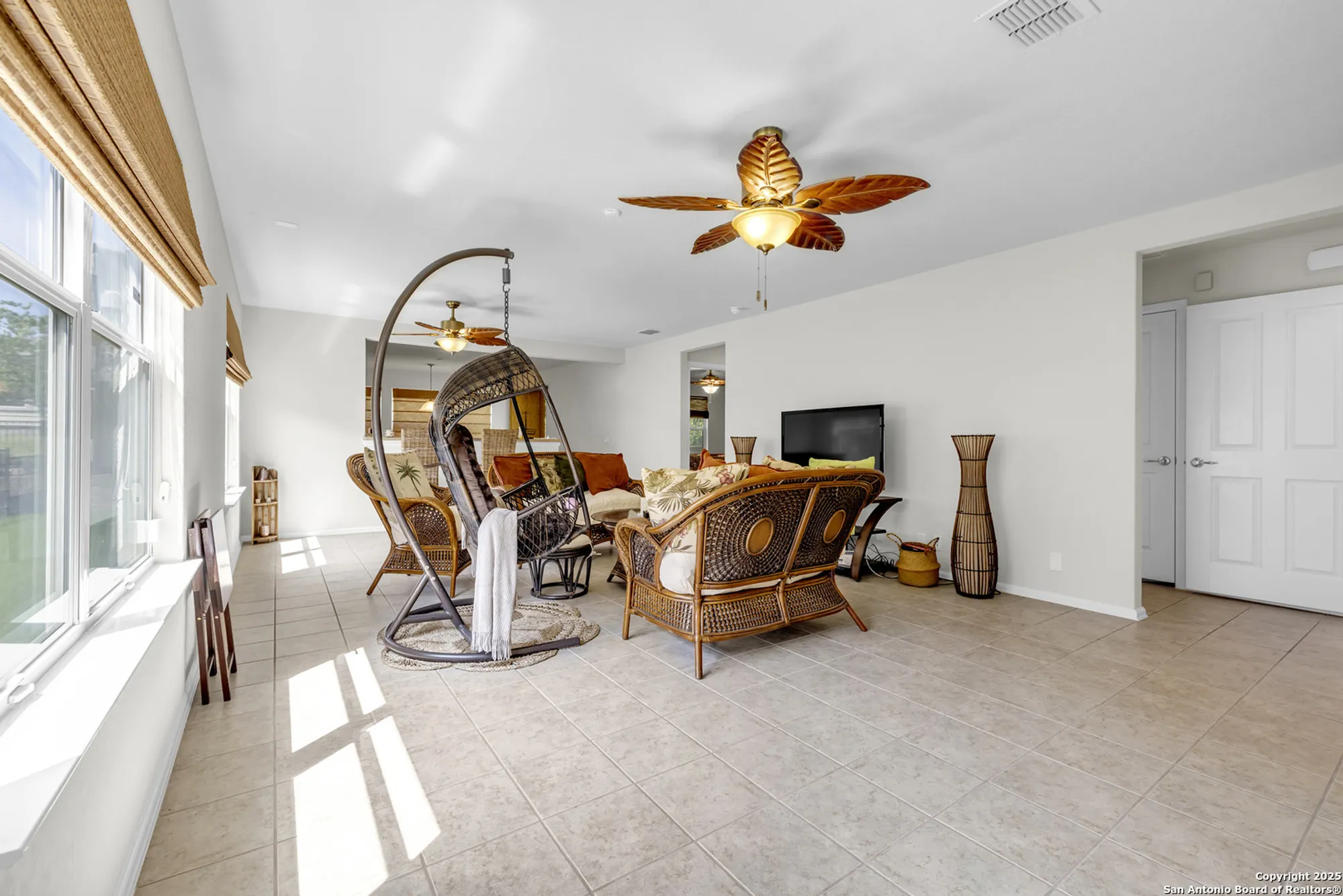 Property Slideshow image 6 of 27 | 12723 cedar fly, San Antonio, TX, 78253