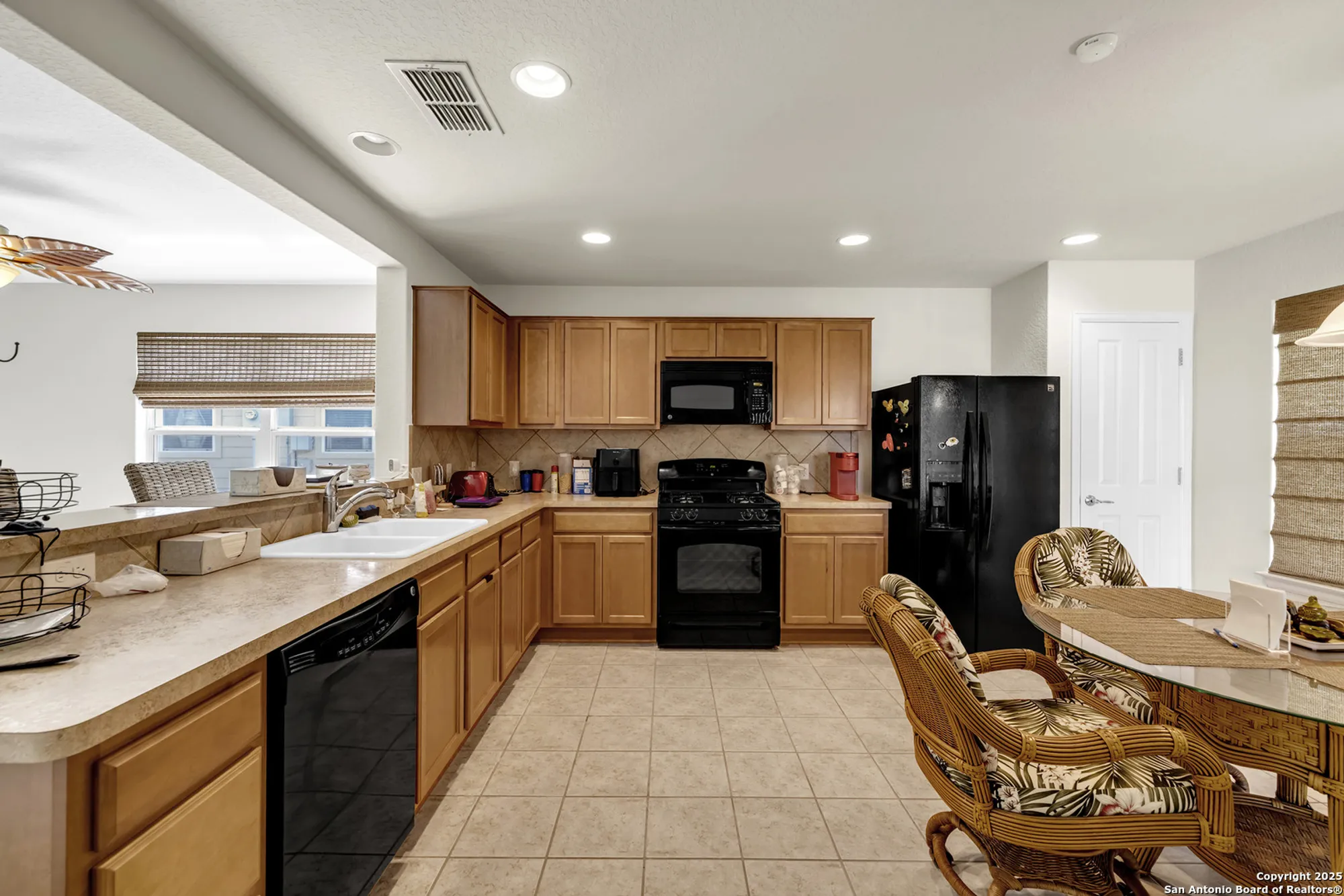 Property Slideshow image 11 of 27 | 12723 cedar fly, San Antonio, TX, 78253