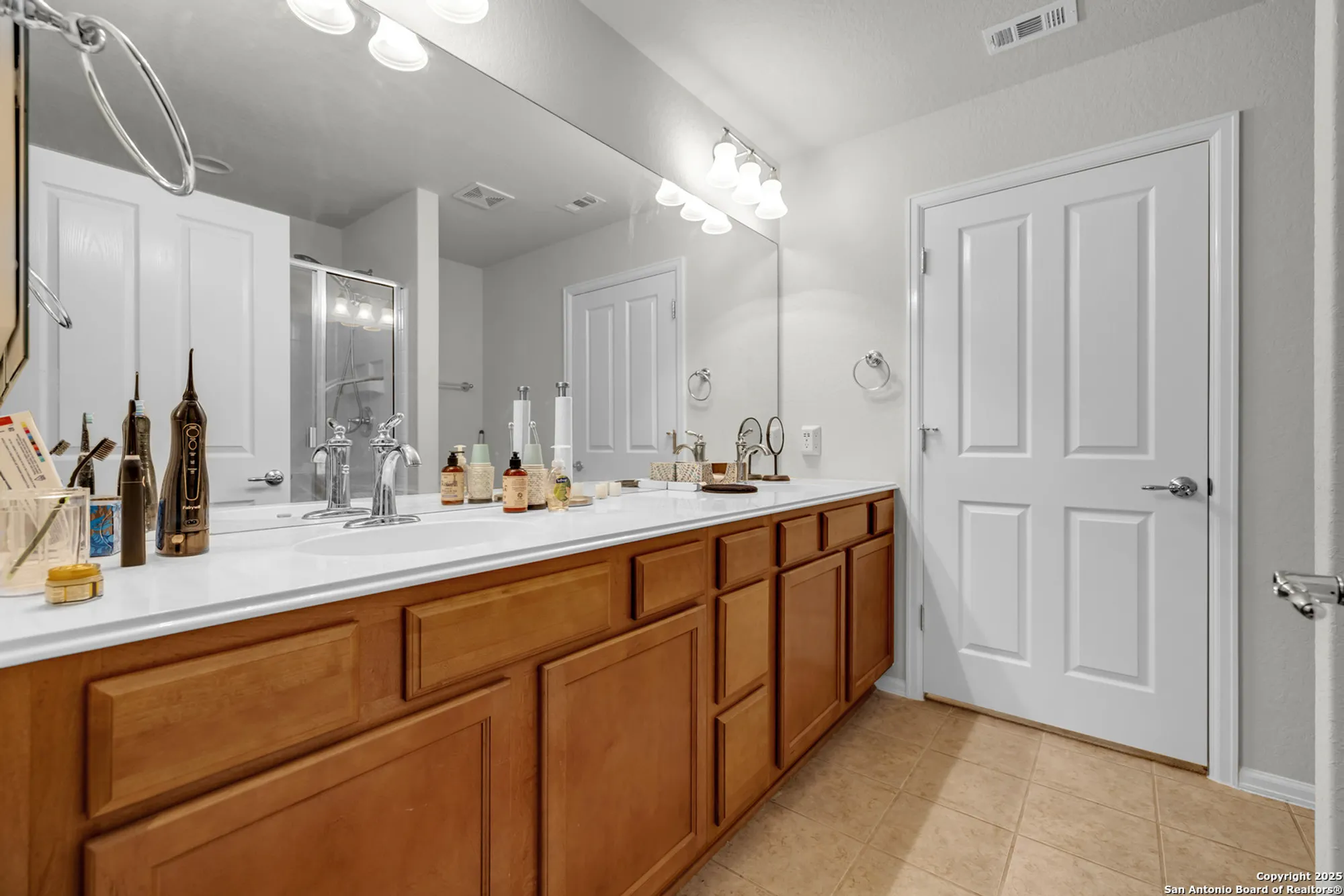 Property Slideshow image 15 of 27 | 12723 cedar fly, San Antonio, TX, 78253