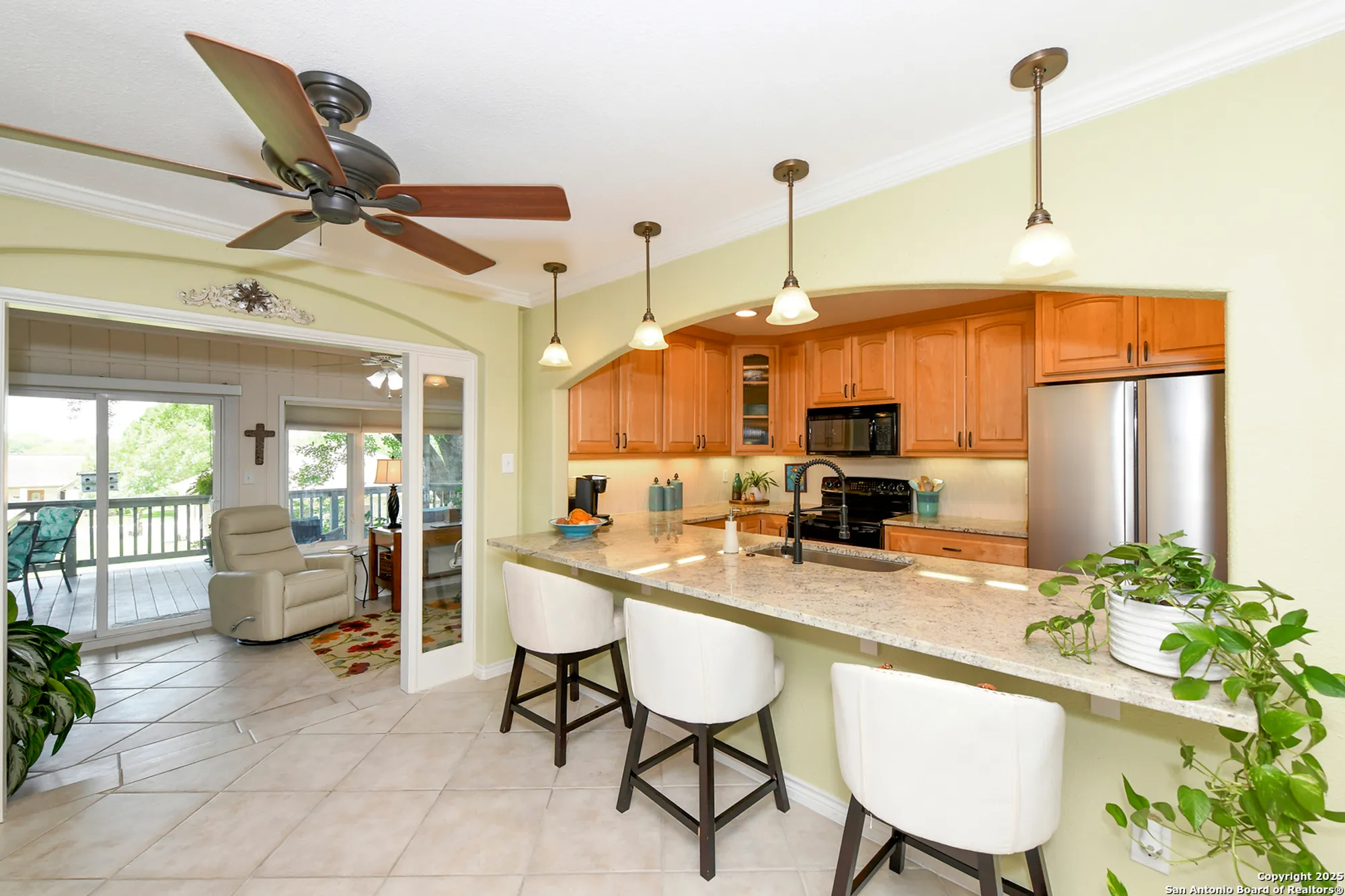 Property Slideshow image 10 of 27 | 3825 overlook dr, Schertz, TX, 78108