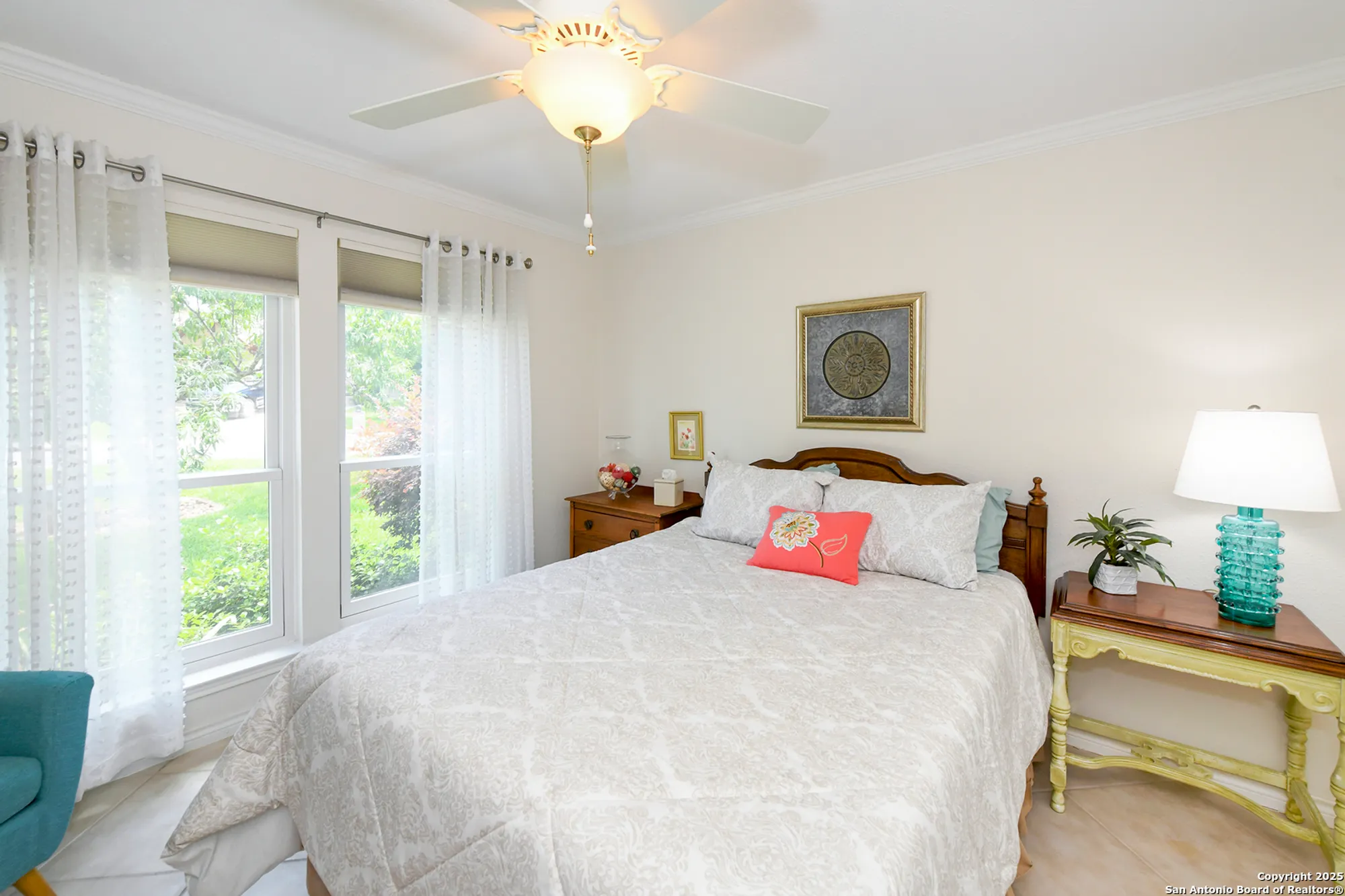 Property Slideshow image 16 of 27 | 3825 overlook dr, Schertz, TX, 78108