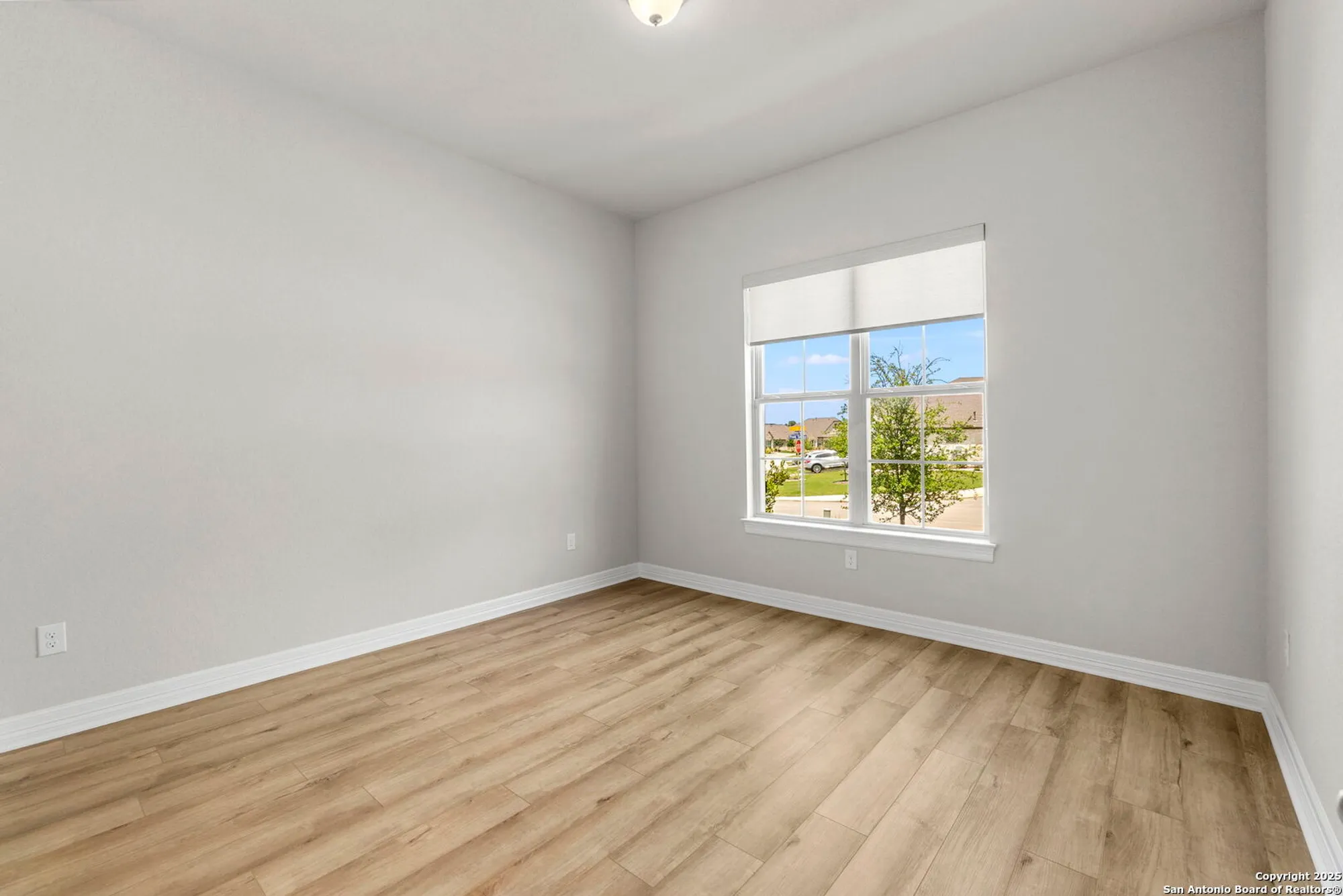 Property Slideshow image 20 of 28 | 28319 frank ter, San Antonio, TX, 78260