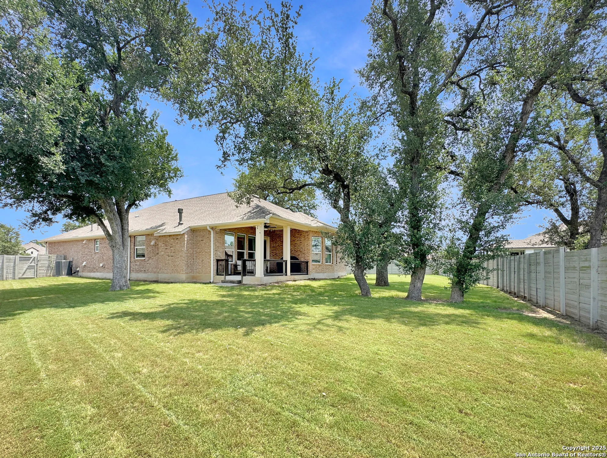 Property Slideshow image 33 of 40 | 1179 barberry way, New Braunfels, TX, 78132