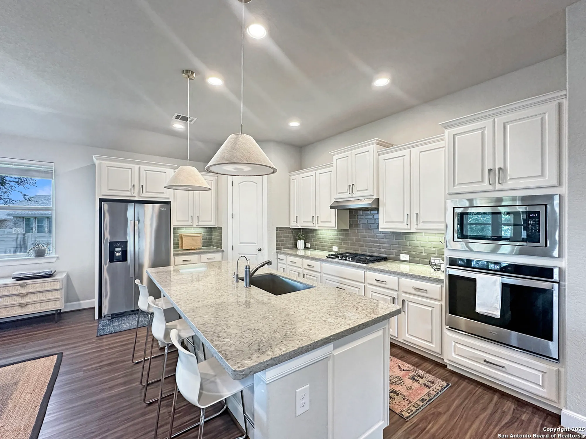 Property Slideshow image 10 of 40 | 1179 barberry way, New Braunfels, TX, 78132