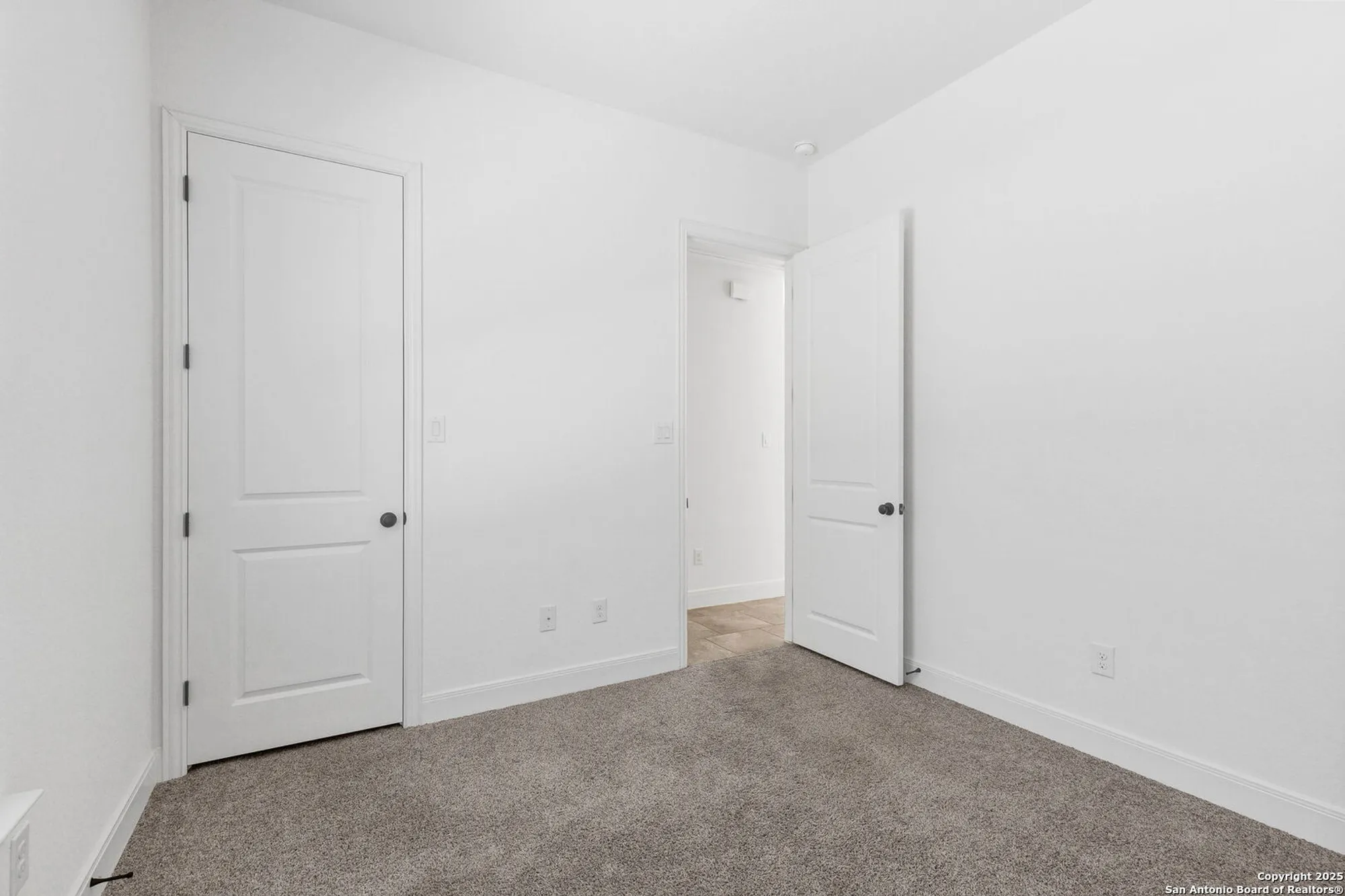 Property Slideshow image 12 of 47 | 5015 country nest, San Antonio, TX, 78253