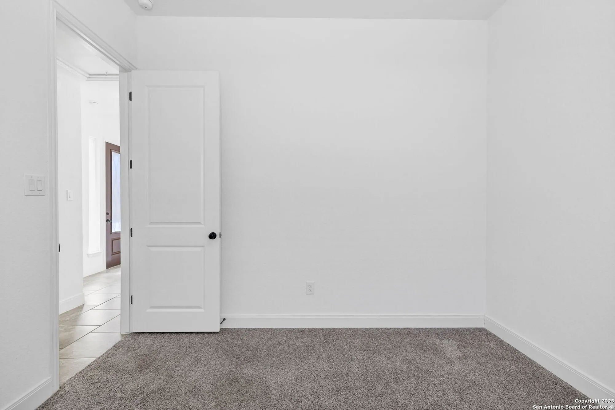 Property Slideshow image 13 of 47 | 5015 country nest, San Antonio, TX, 78253