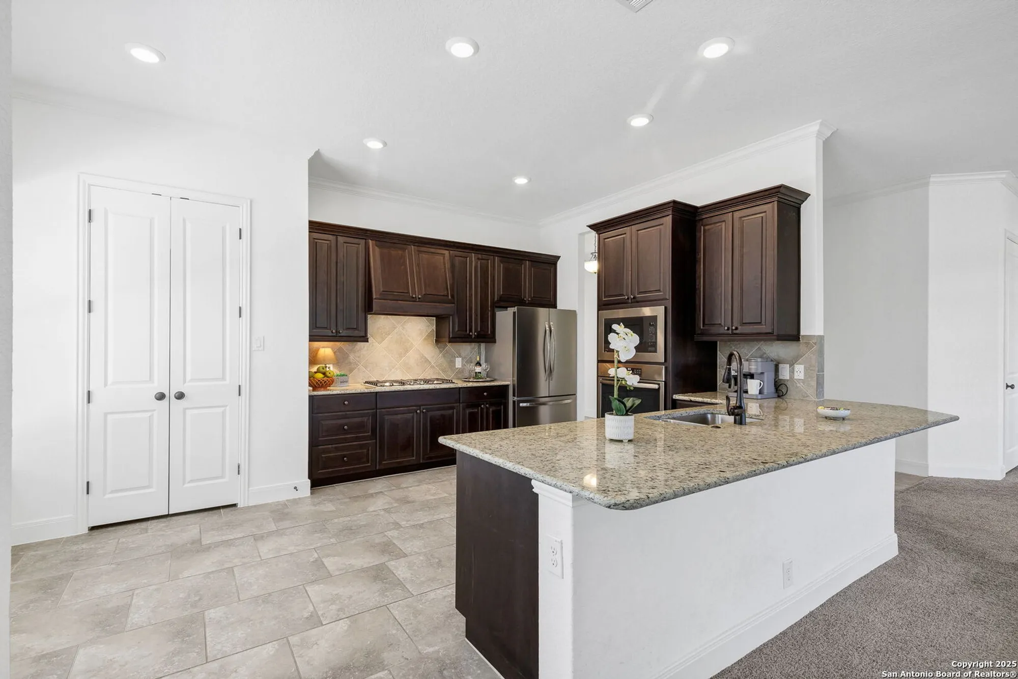 Property Slideshow image 18 of 47 | 5015 country nest, San Antonio, TX, 78253