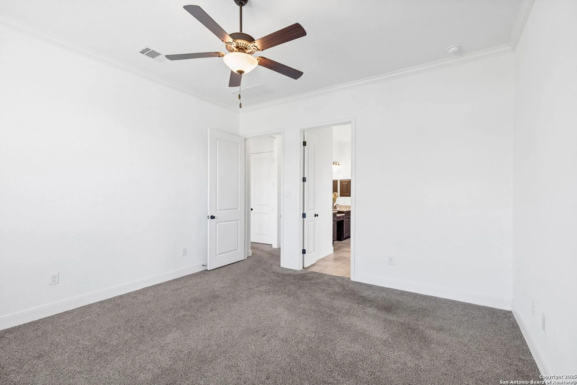 Property Slideshow image 26 of 47 | 5015 country nest, San Antonio, TX, 78253