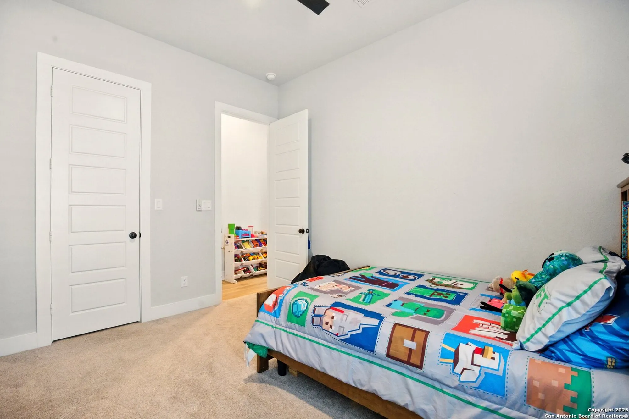 Property Slideshow image 20 of 45 | 1911 peres st, New Braunfels, TX, 78132