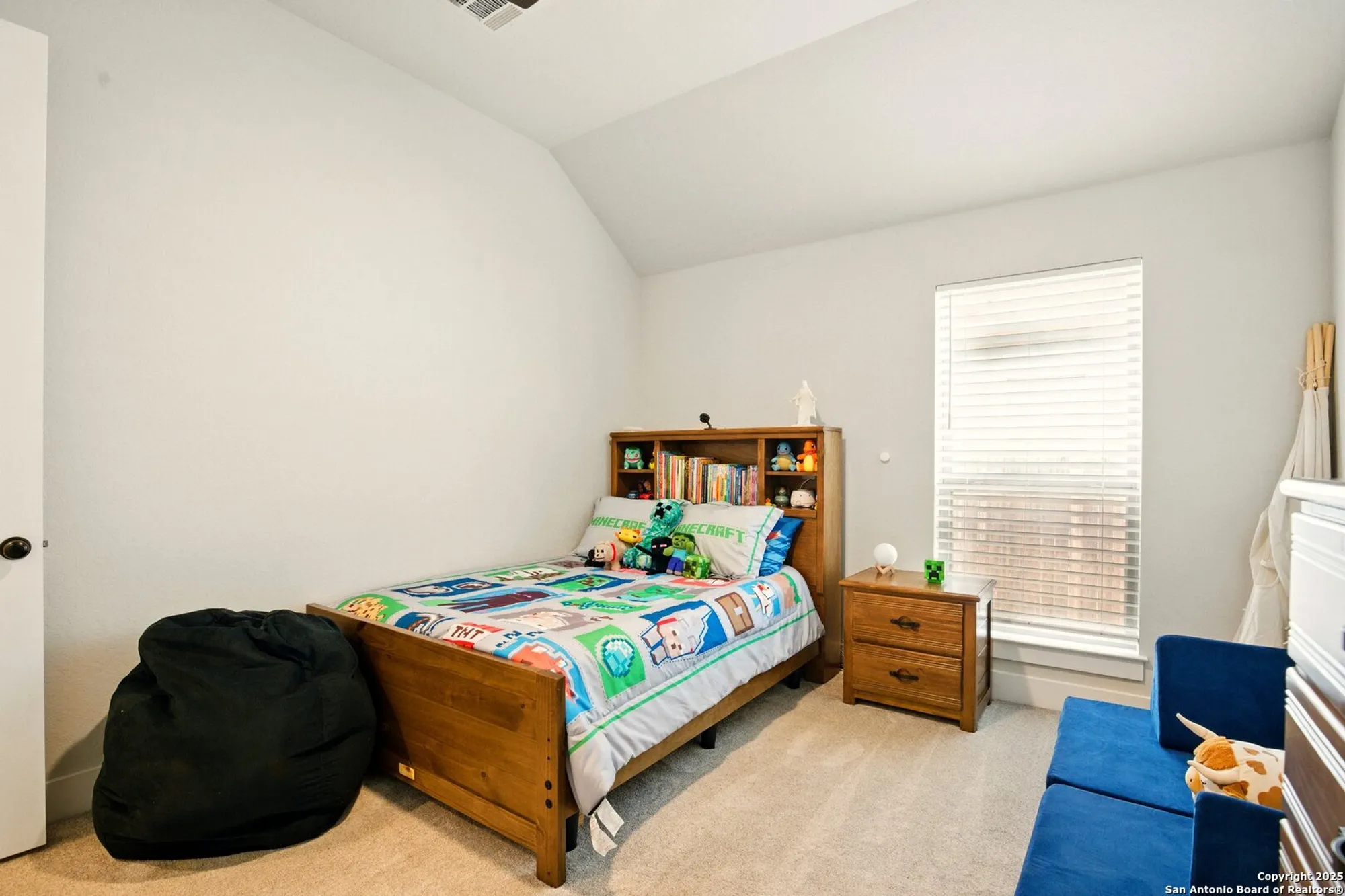 Property Slideshow image 21 of 45 | 1911 peres st, New Braunfels, TX, 78132