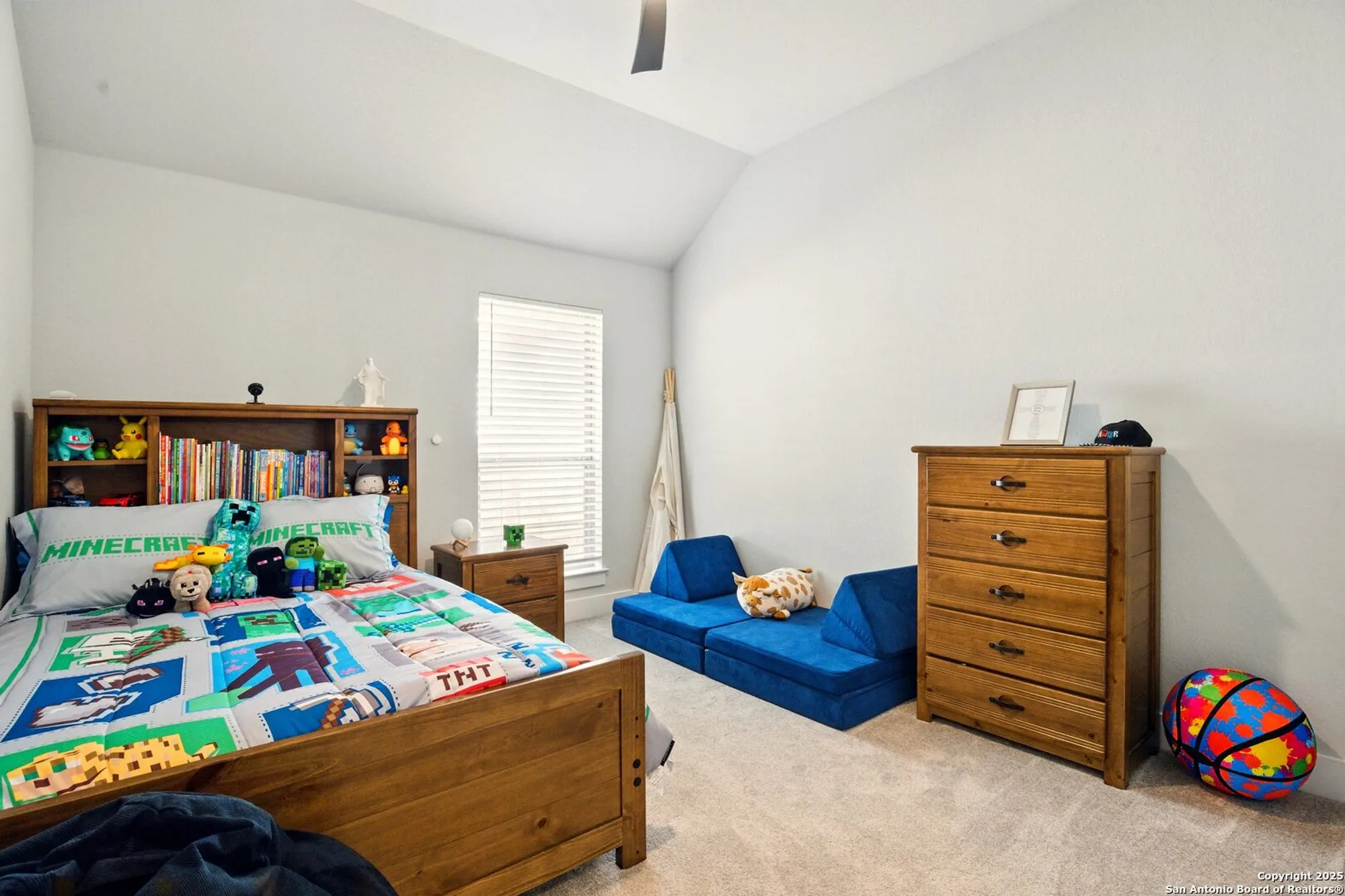 Property Slideshow image 22 of 45 | 1911 peres st, New Braunfels, TX, 78132