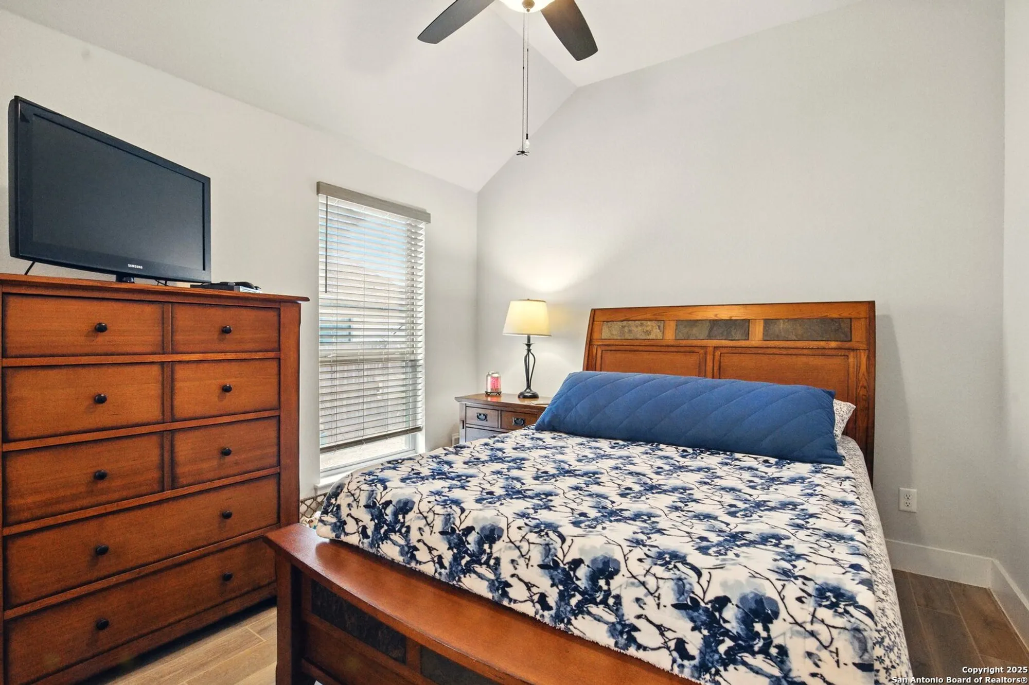 Property Slideshow image 11 of 45 | 1911 peres st, New Braunfels, TX, 78132