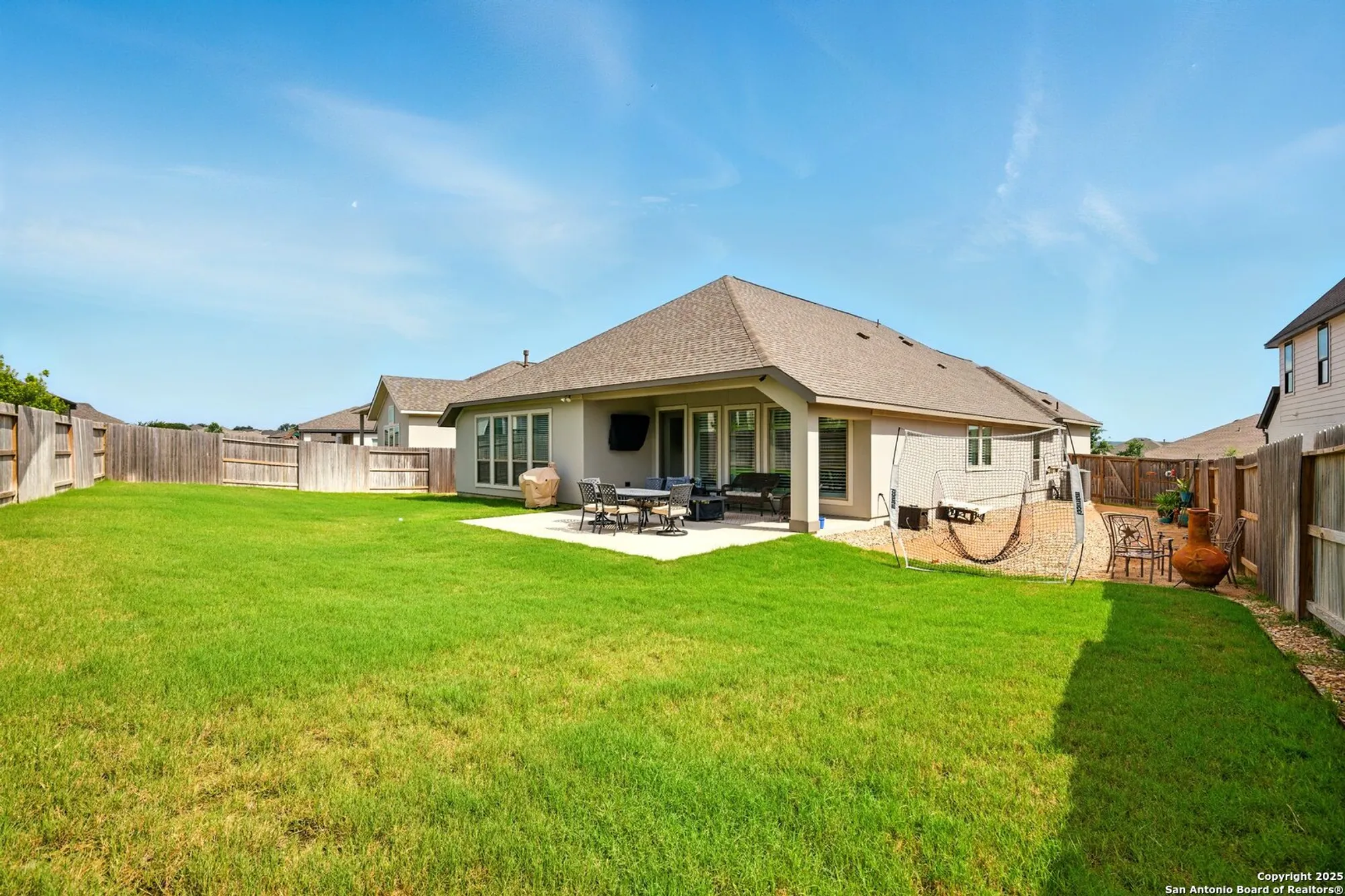 Property Slideshow image 5 of 45 | 1911 peres st, New Braunfels, TX, 78132