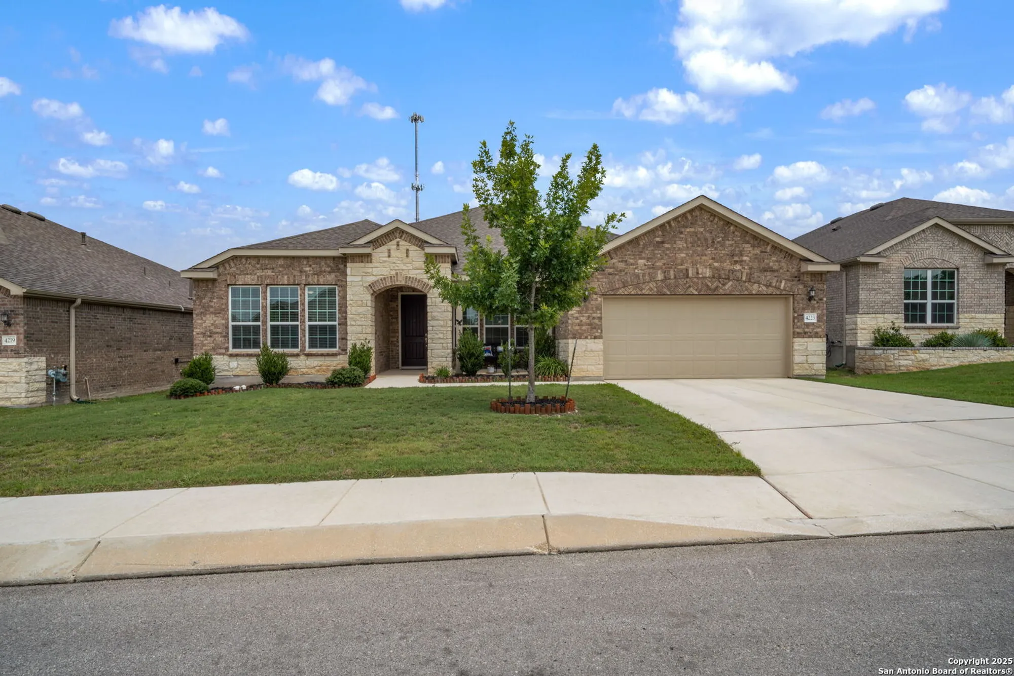 Property Slideshow image 2 of 50 | 4223 fiesta way, San Antonio, TX, 78253