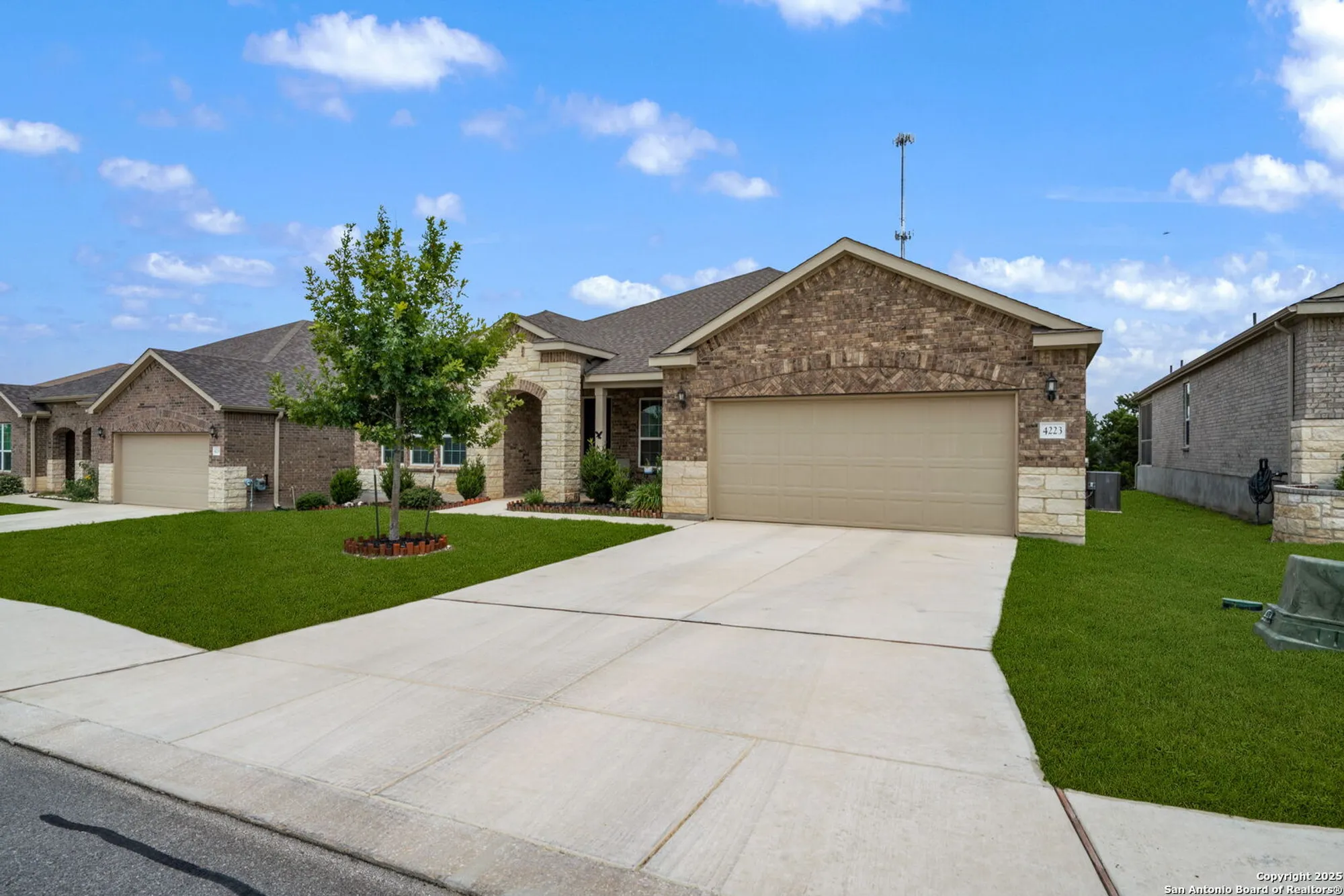 Property Slideshow image 3 of 50 | 4223 fiesta way, San Antonio, TX, 78253