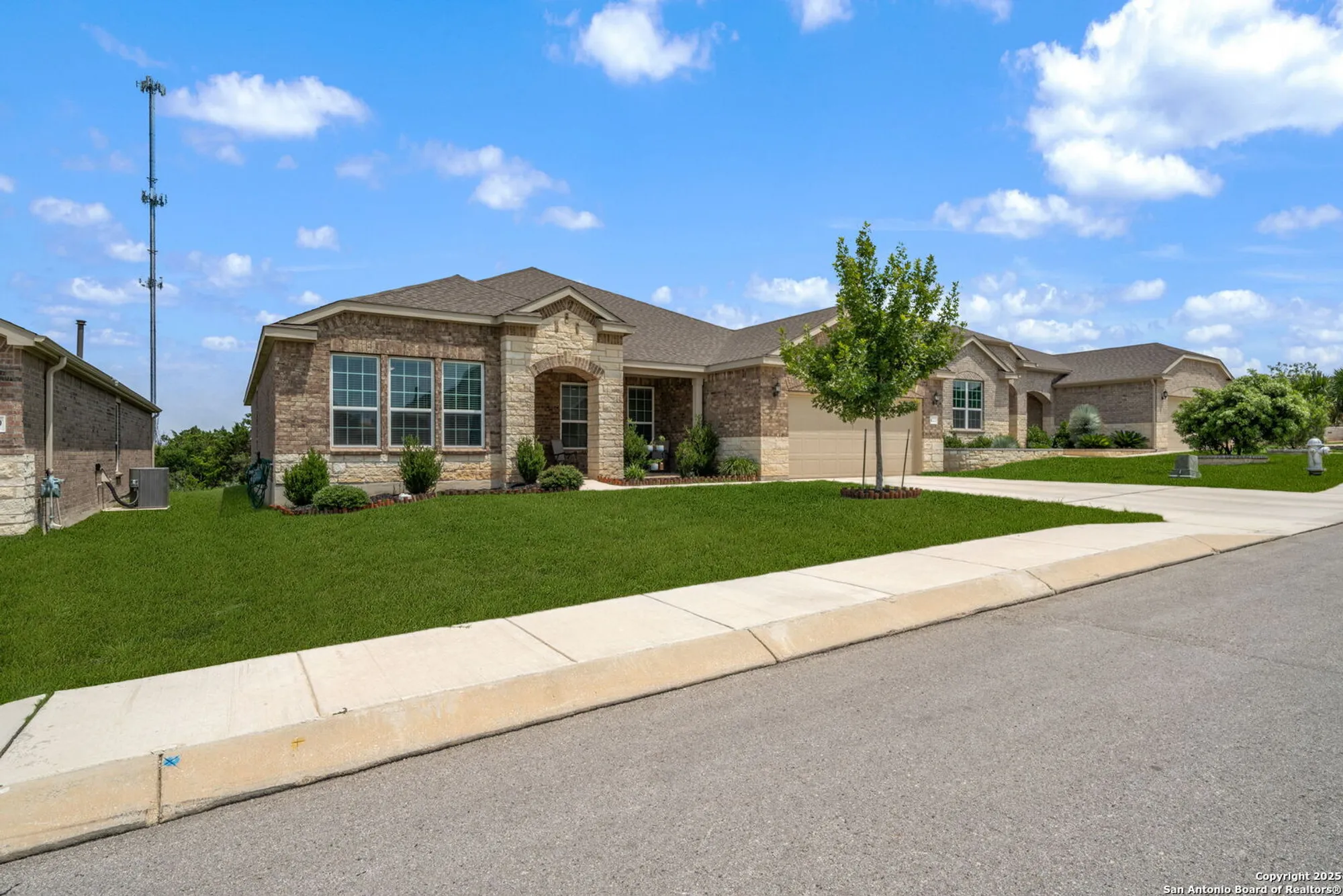 Property Slideshow image 5 of 50 | 4223 fiesta way, San Antonio, TX, 78253