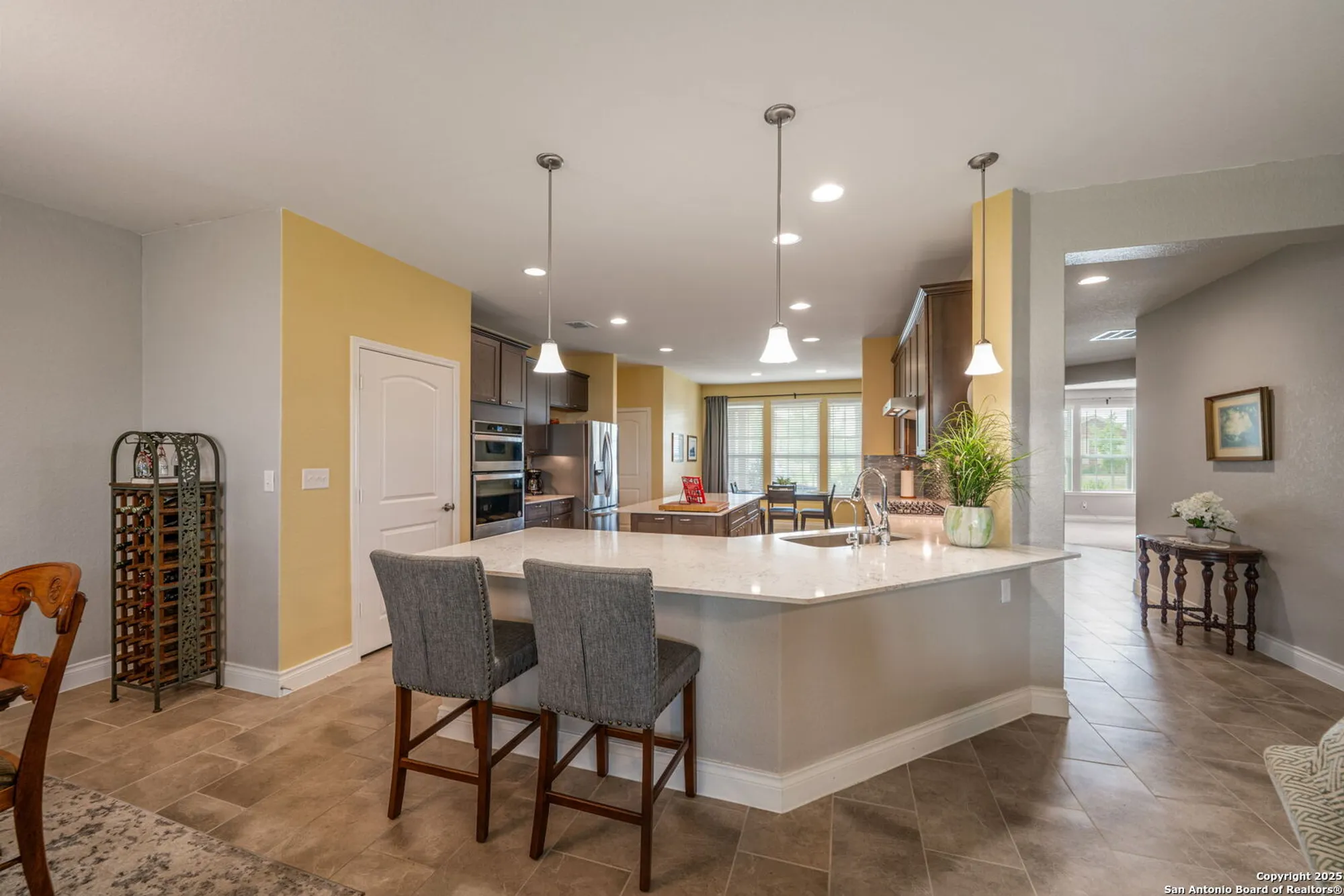 Property Slideshow image 19 of 50 | 4223 fiesta way, San Antonio, TX, 78253