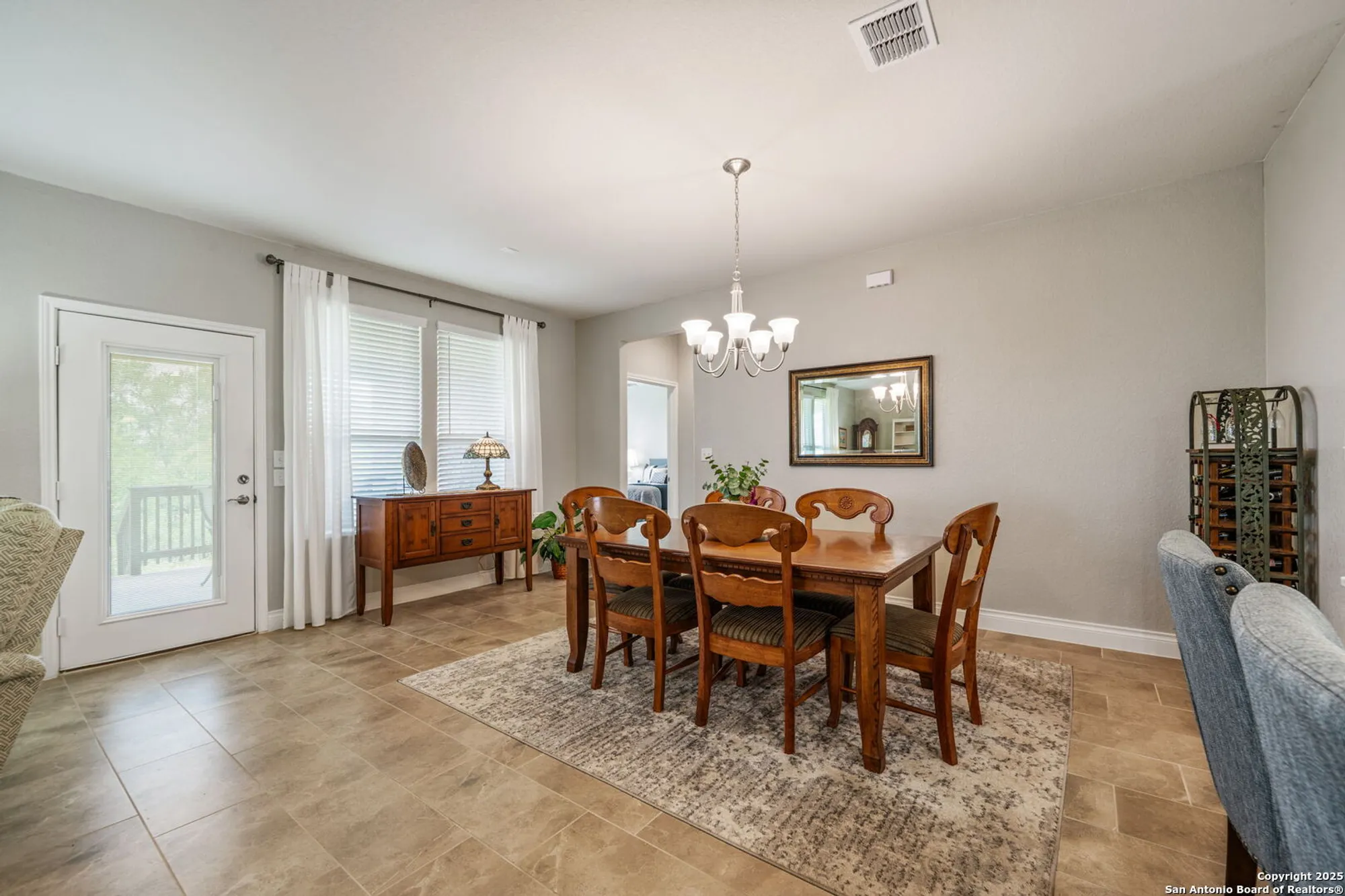 Property Slideshow image 23 of 50 | 4223 fiesta way, San Antonio, TX, 78253