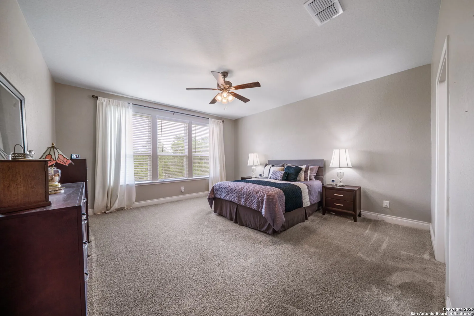 Property Slideshow image 24 of 50 | 4223 fiesta way, San Antonio, TX, 78253