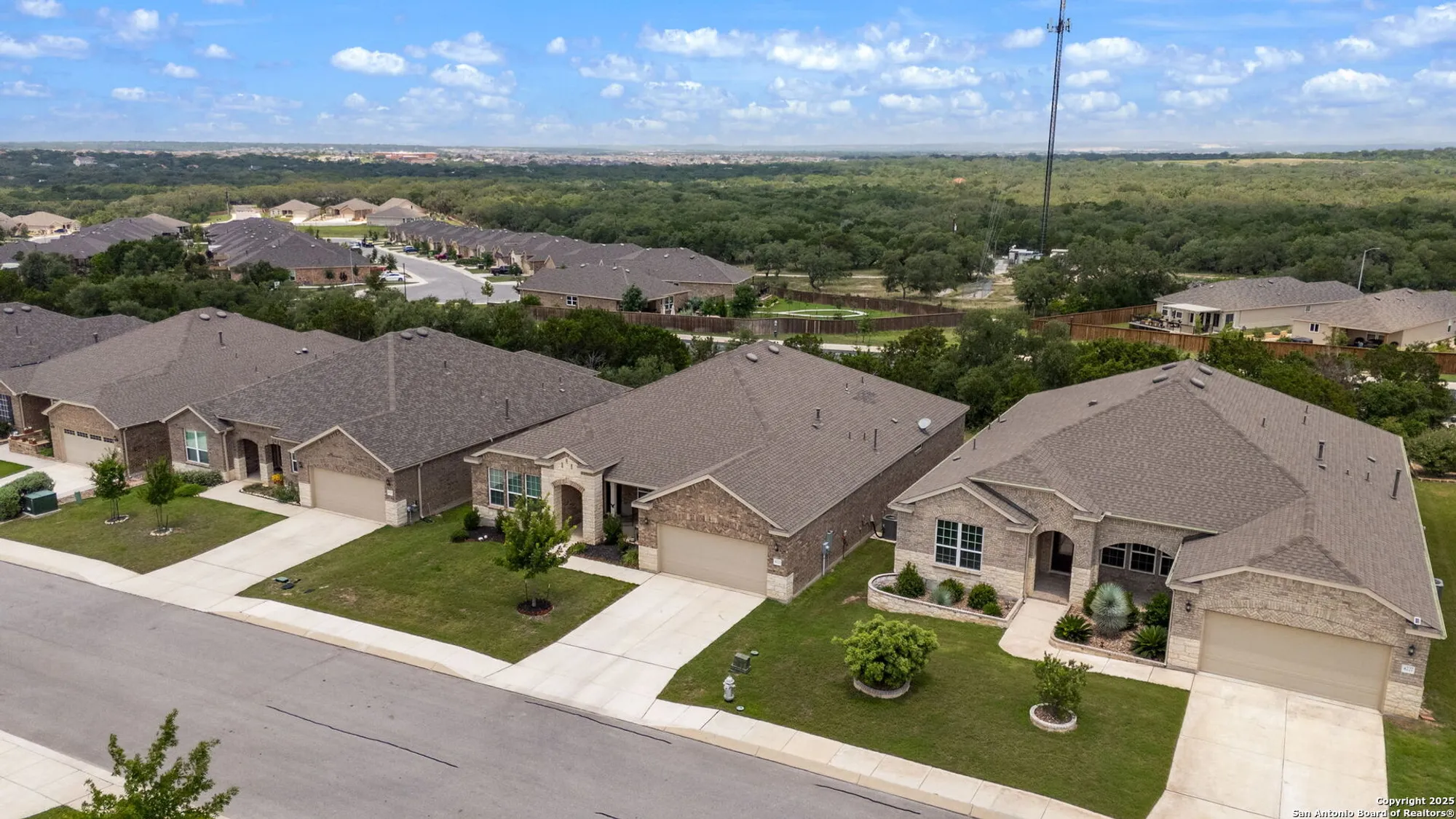 Property Slideshow image 43 of 50 | 4223 fiesta way, San Antonio, TX, 78253