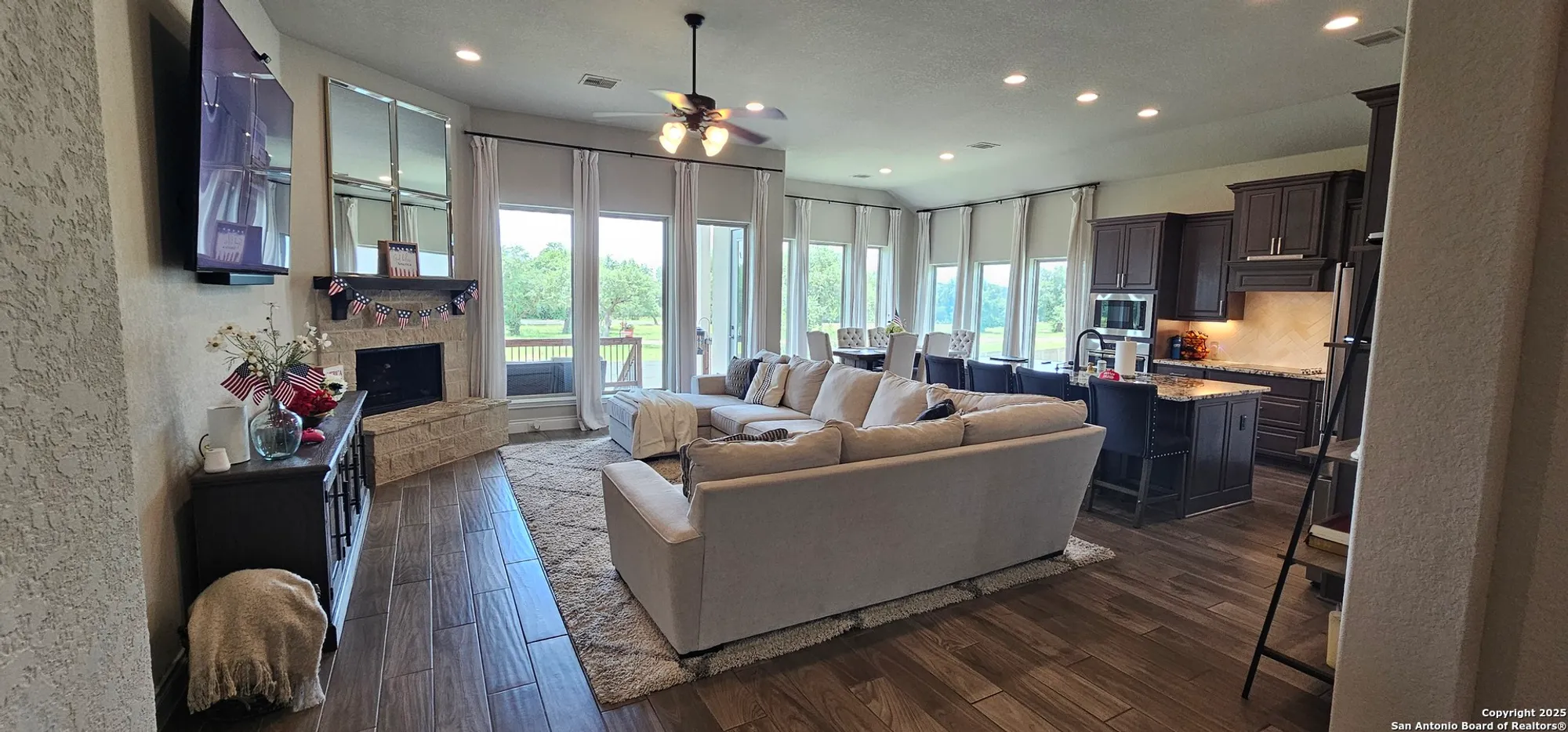 Property Slideshow image 21 of 41 | 633 vale ct, New Braunfels, TX, 78132