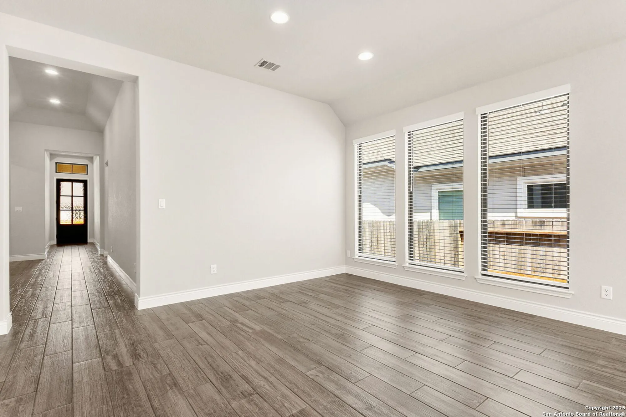 Property Slideshow image 7 of 24 | 636 vireos st, New Braunfels, TX, 78132