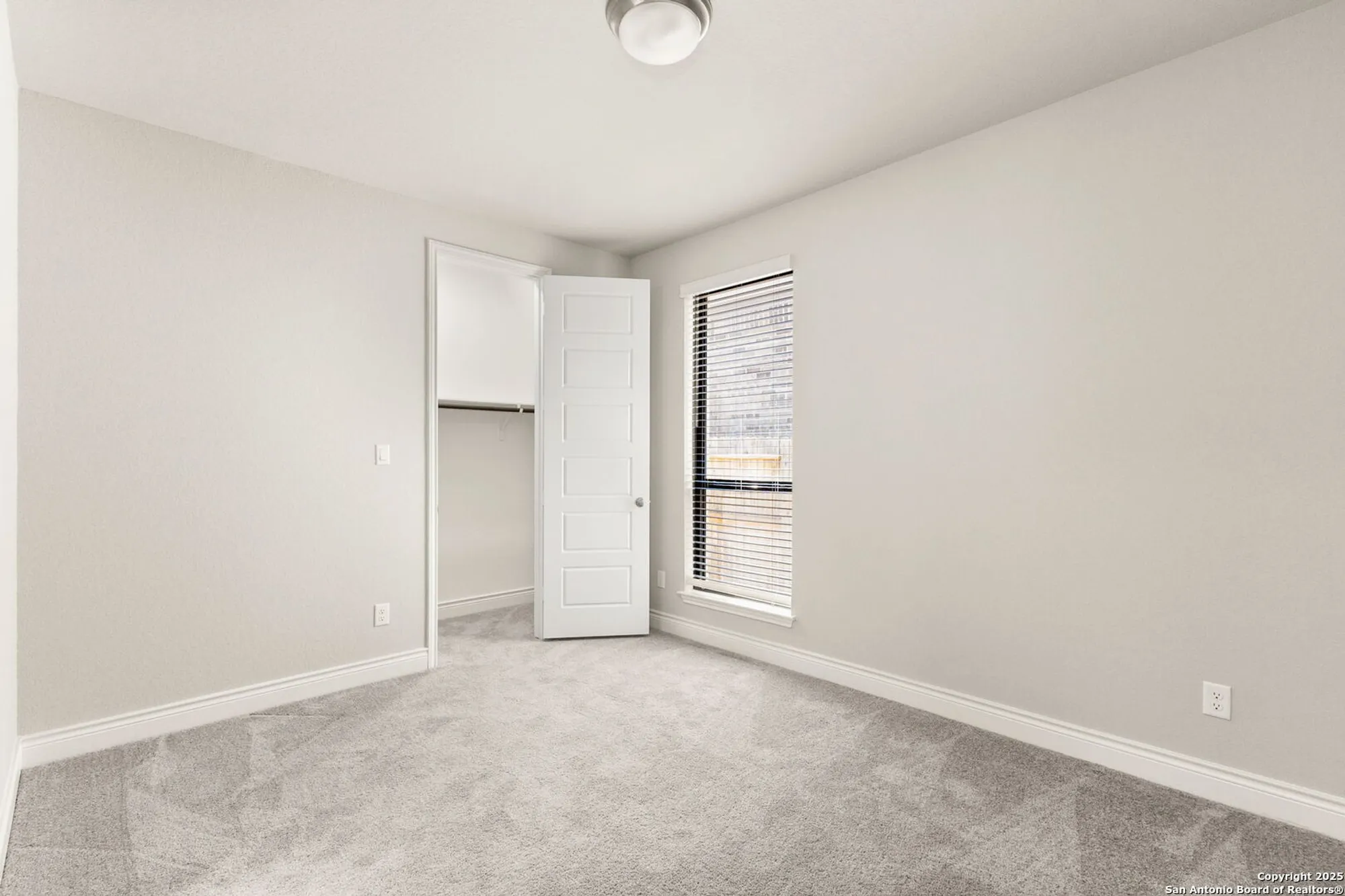 Property Slideshow image 16 of 24 | 636 vireos st, New Braunfels, TX, 78132