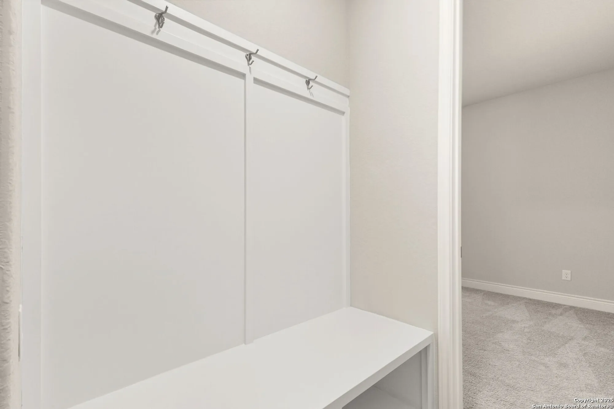 Property Slideshow image 19 of 24 | 636 vireos st, New Braunfels, TX, 78132