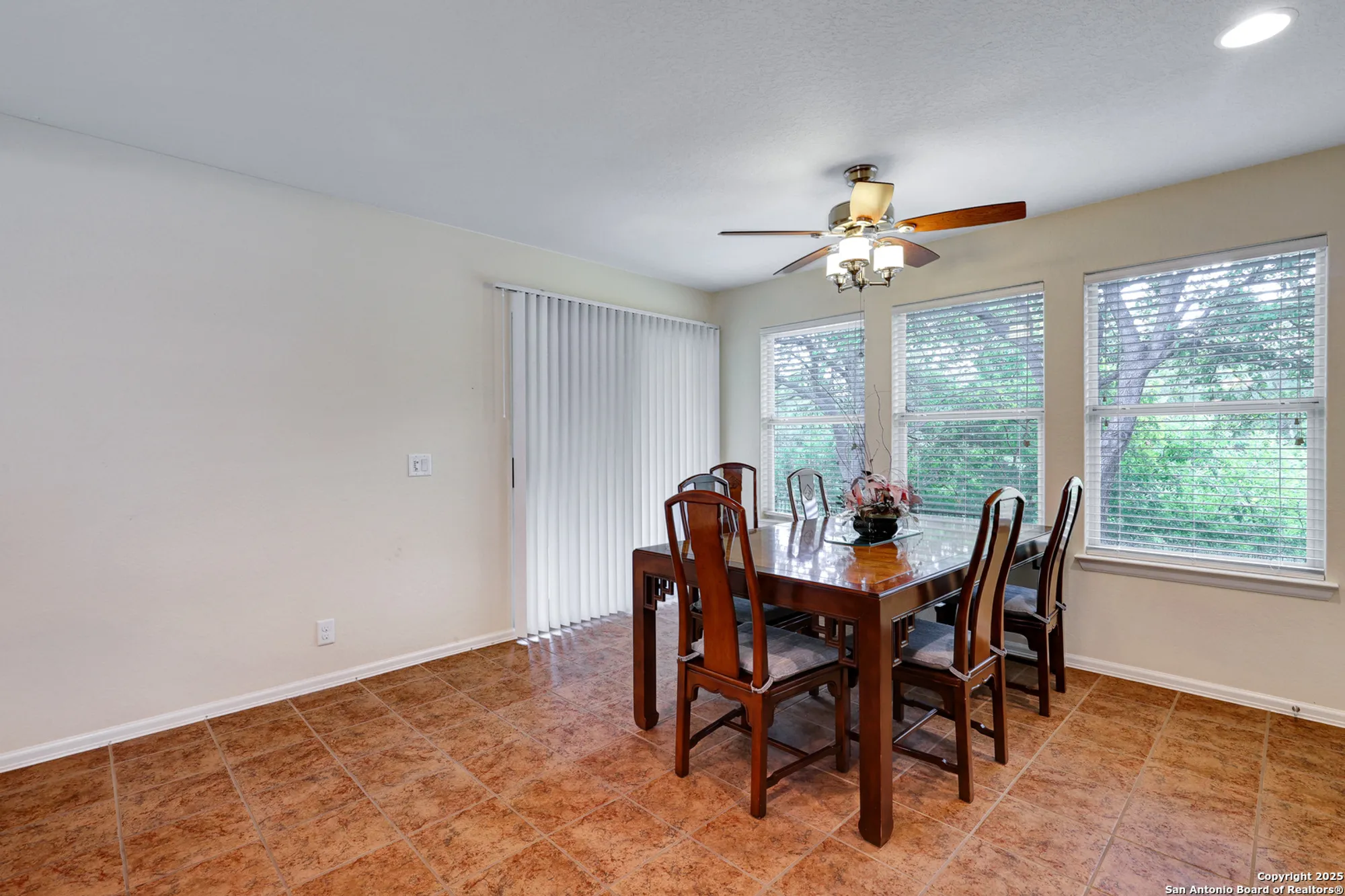 Property Slideshow image 15 of 31 | 4822 sandhill crane, San Antonio, TX, 78253