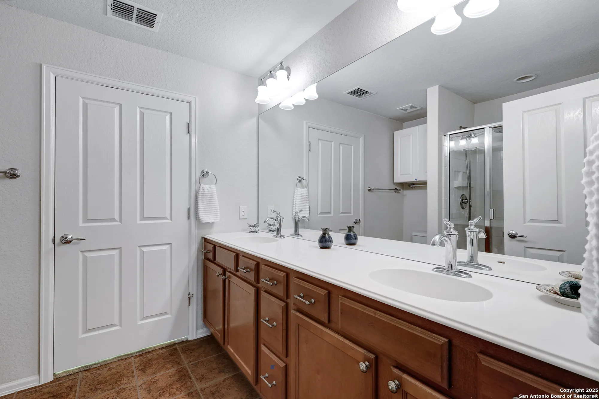 Property Slideshow image 20 of 31 | 4822 sandhill crane, San Antonio, TX, 78253