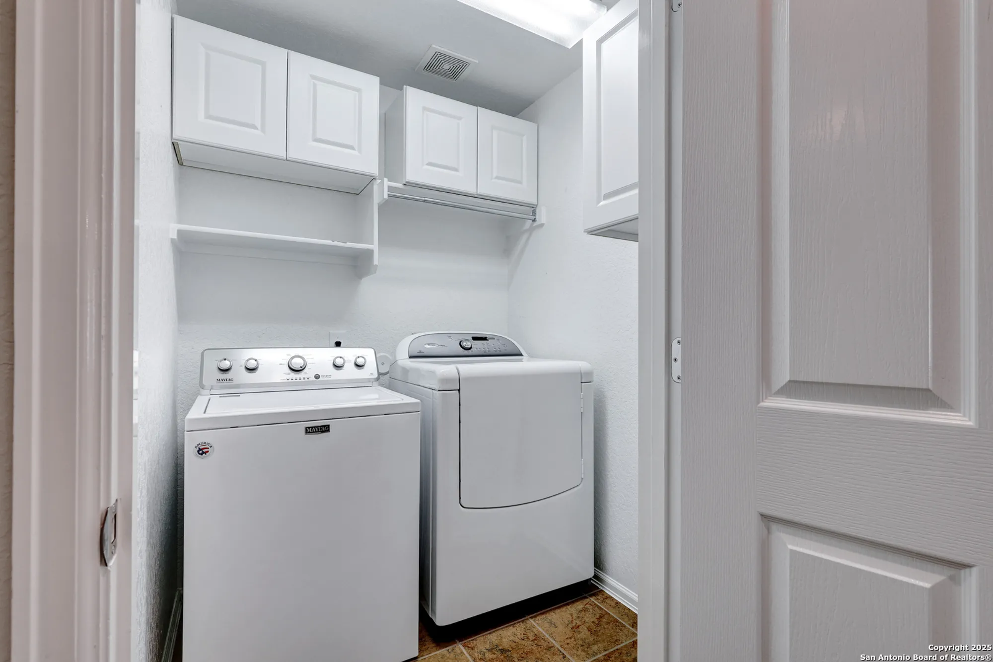 Property Slideshow image 25 of 31 | 4822 sandhill crane, San Antonio, TX, 78253