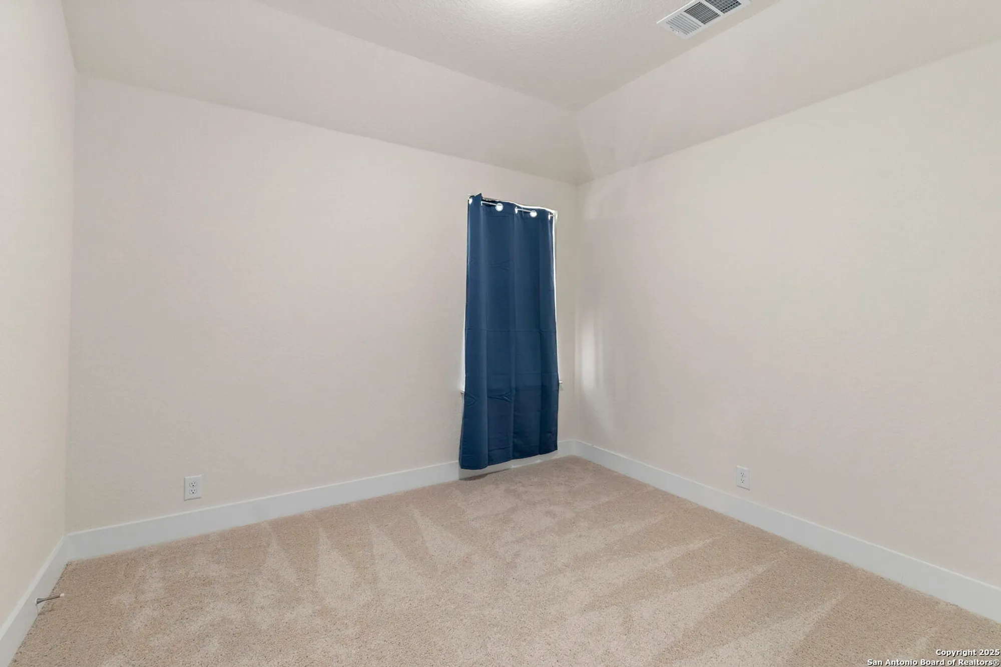 Property Slideshow image 25 of 31 | 1845 nettletree rd, New Braunfels, TX, 78132