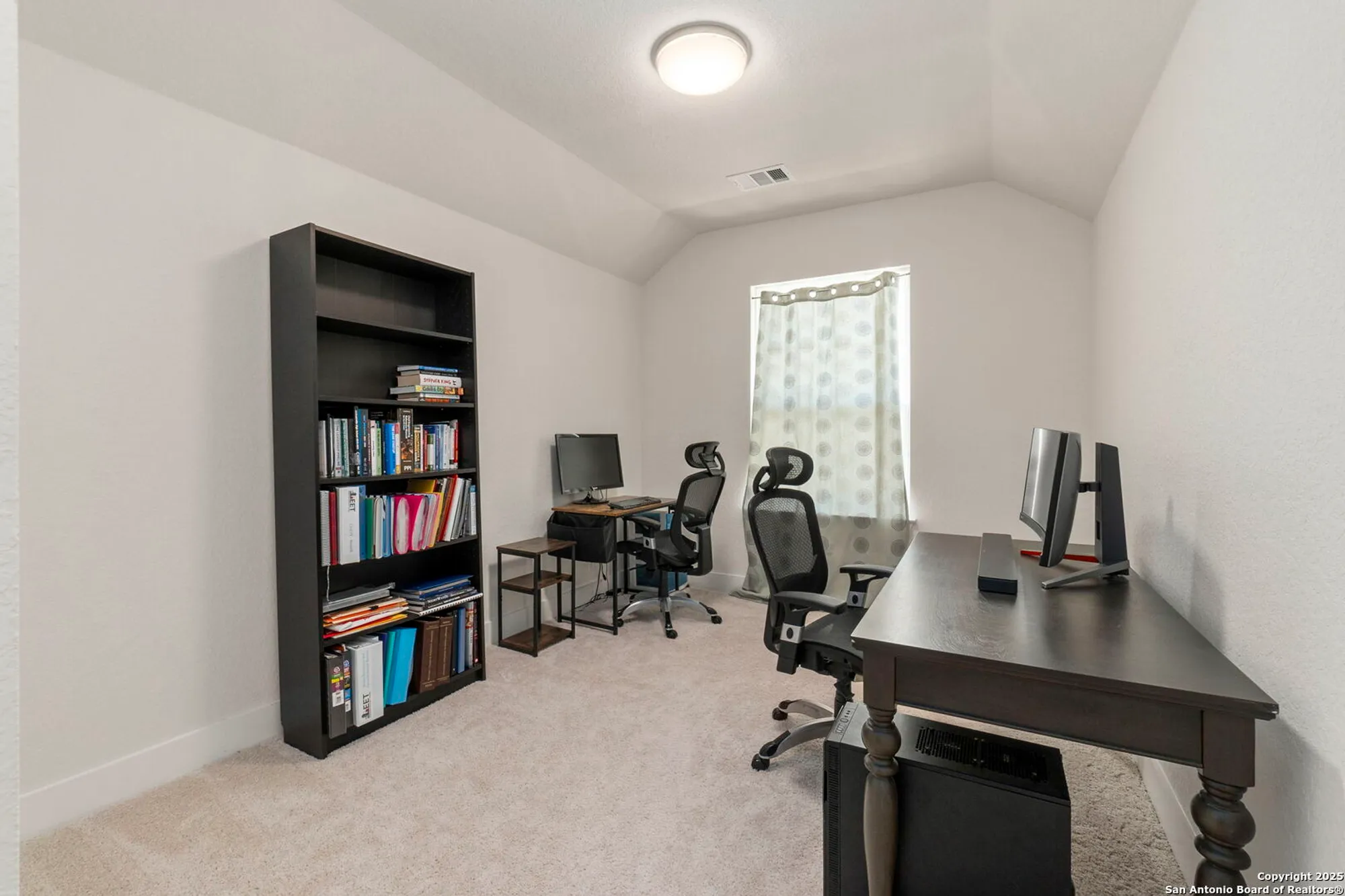 Property Slideshow image 23 of 31 | 1845 nettletree rd, New Braunfels, TX, 78132