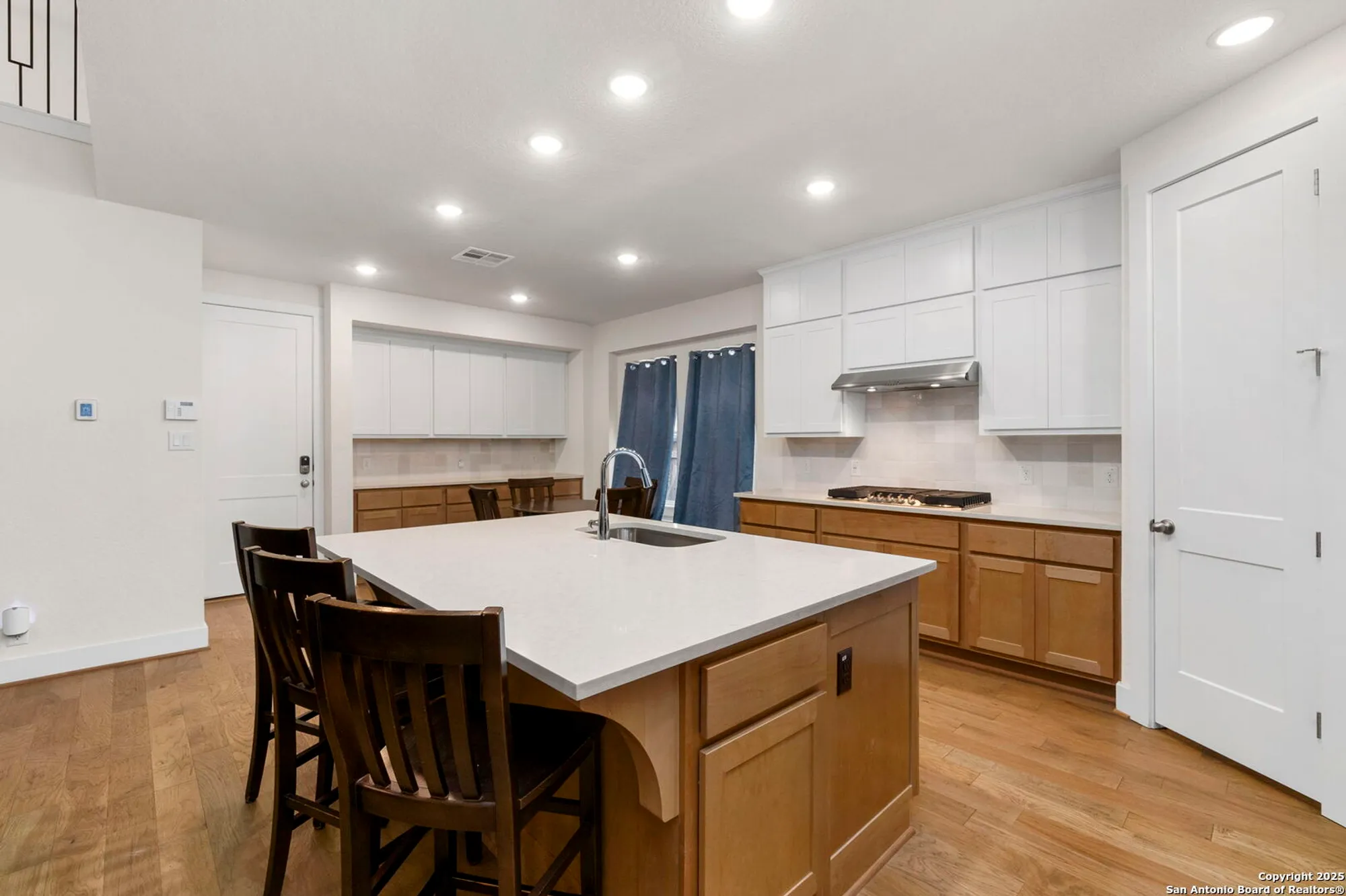 Property Slideshow image 10 of 31 | 1845 nettletree rd, New Braunfels, TX, 78132