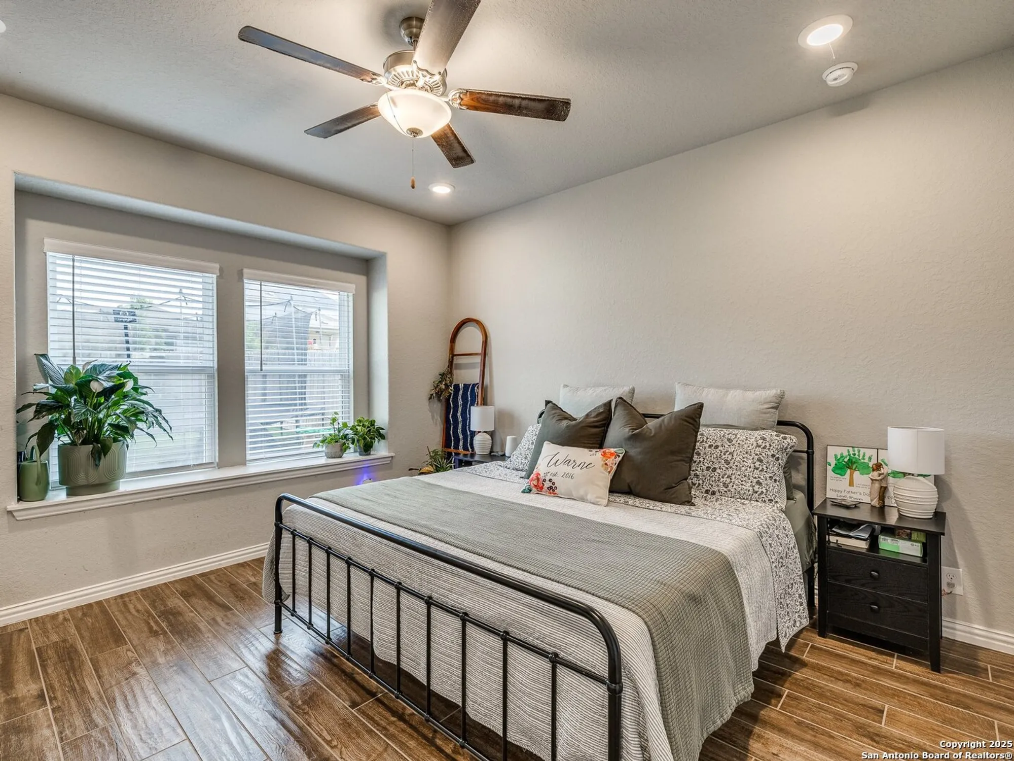 Property Slideshow image 14 of 32 | 2073 egret ave, New Braunfels, TX, 78132