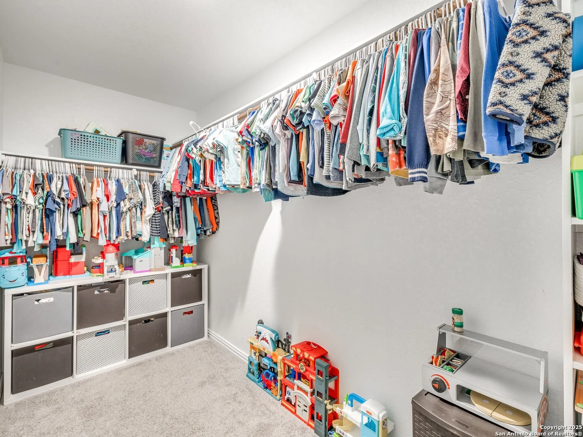 Property Slideshow image 24 of 32 | 2073 egret ave, New Braunfels, TX, 78132