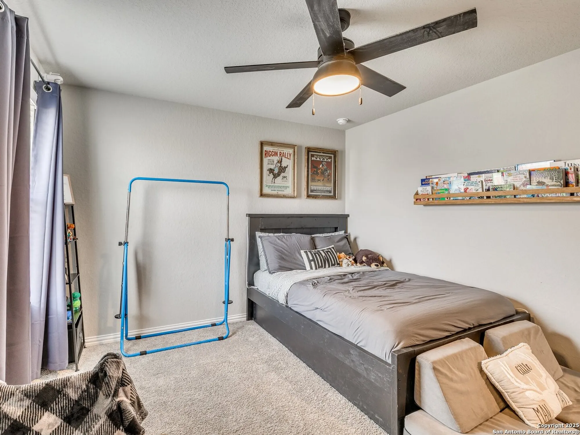 Property Slideshow image 26 of 32 | 2073 egret ave, New Braunfels, TX, 78132