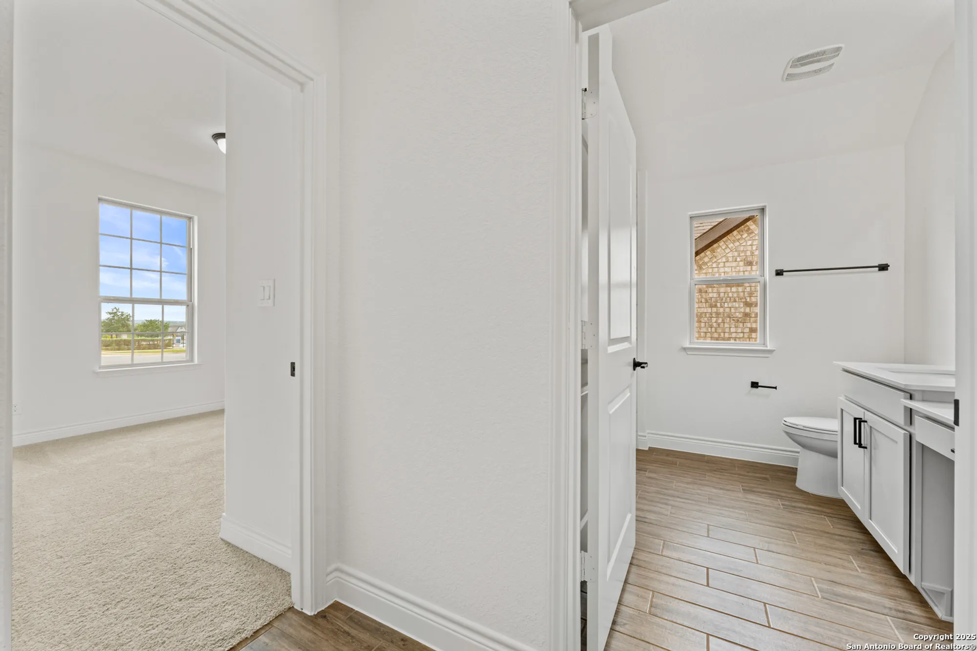 Property Slideshow image 21 of 25 | 2159 oak run pkwy, New Braunfels, TX, 78132