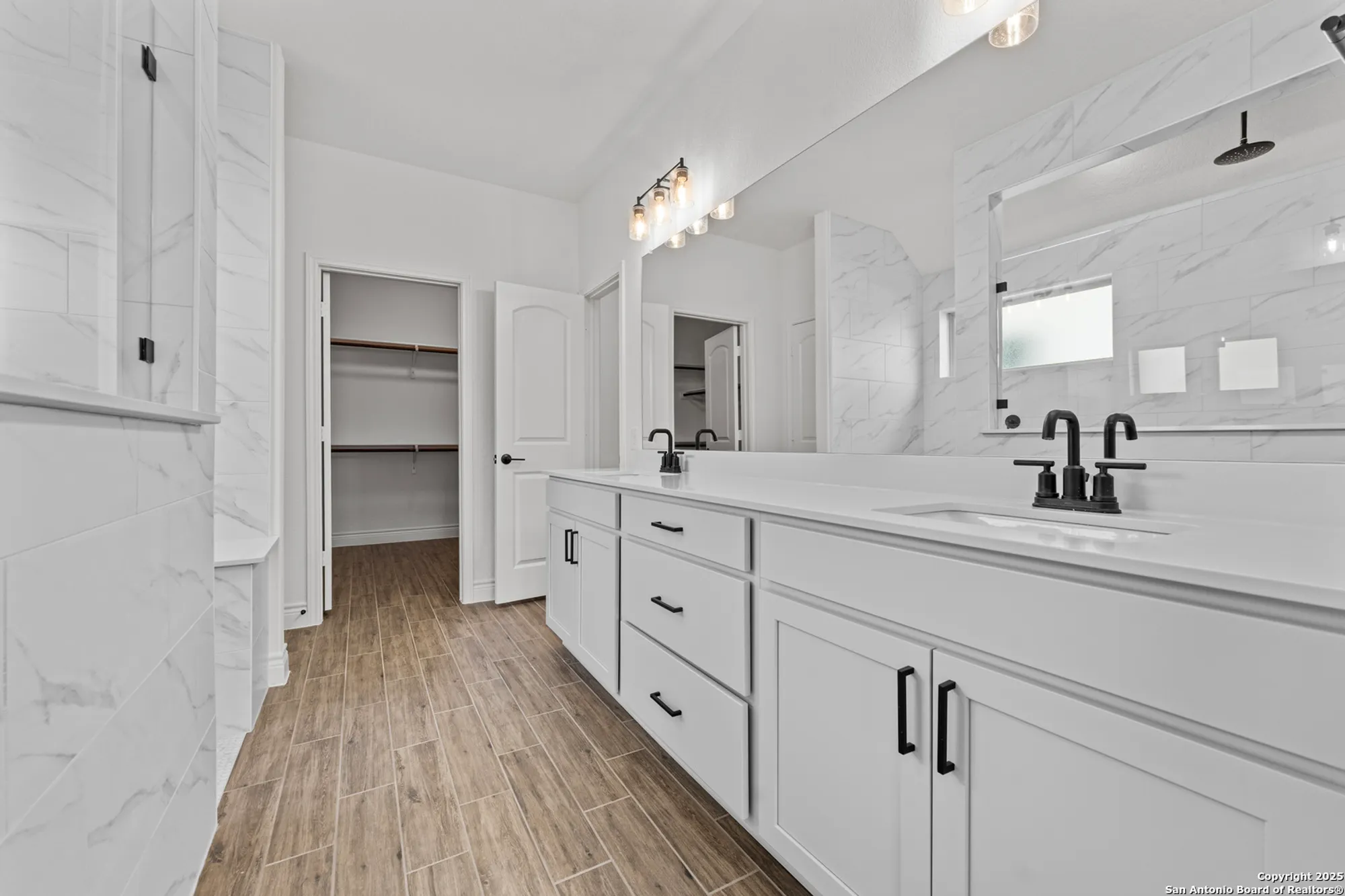 Property Slideshow image 15 of 25 | 2159 oak run pkwy, New Braunfels, TX, 78132