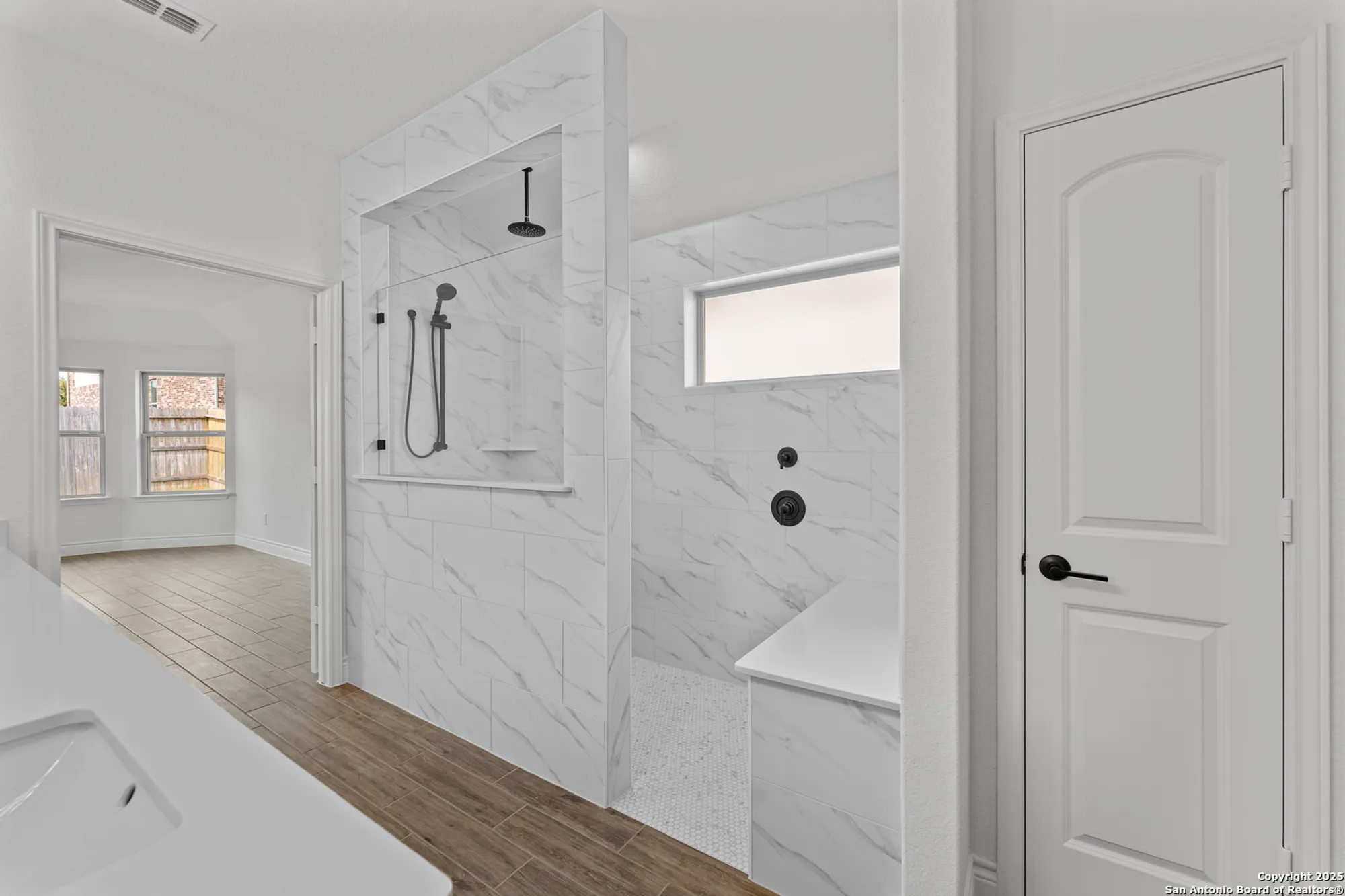 Property Slideshow image 16 of 25 | 2159 oak run pkwy, New Braunfels, TX, 78132