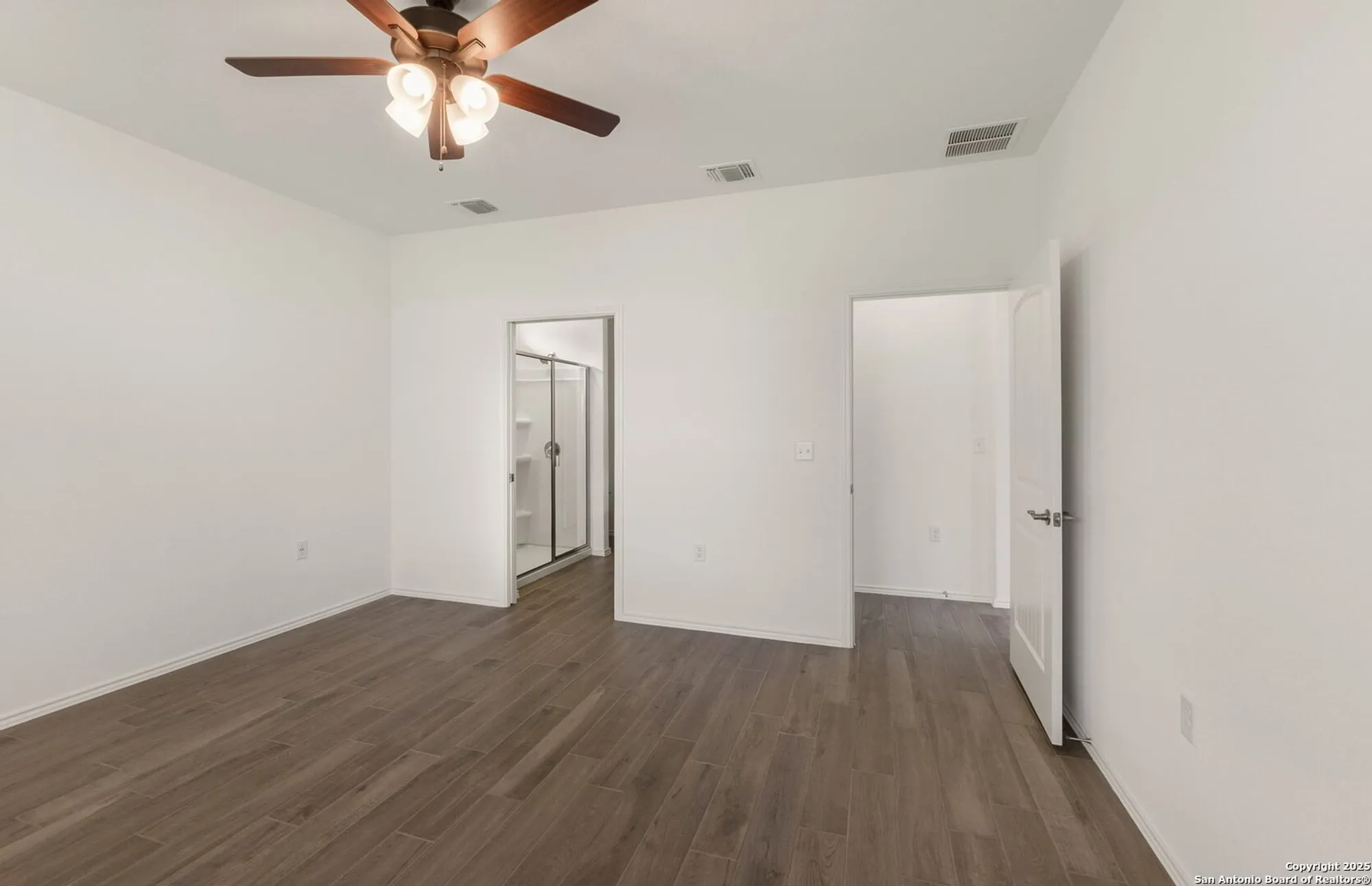 Property Slideshow image 3 of 25 | 2227 pinyon dr, New Braunfels, TX, 78132