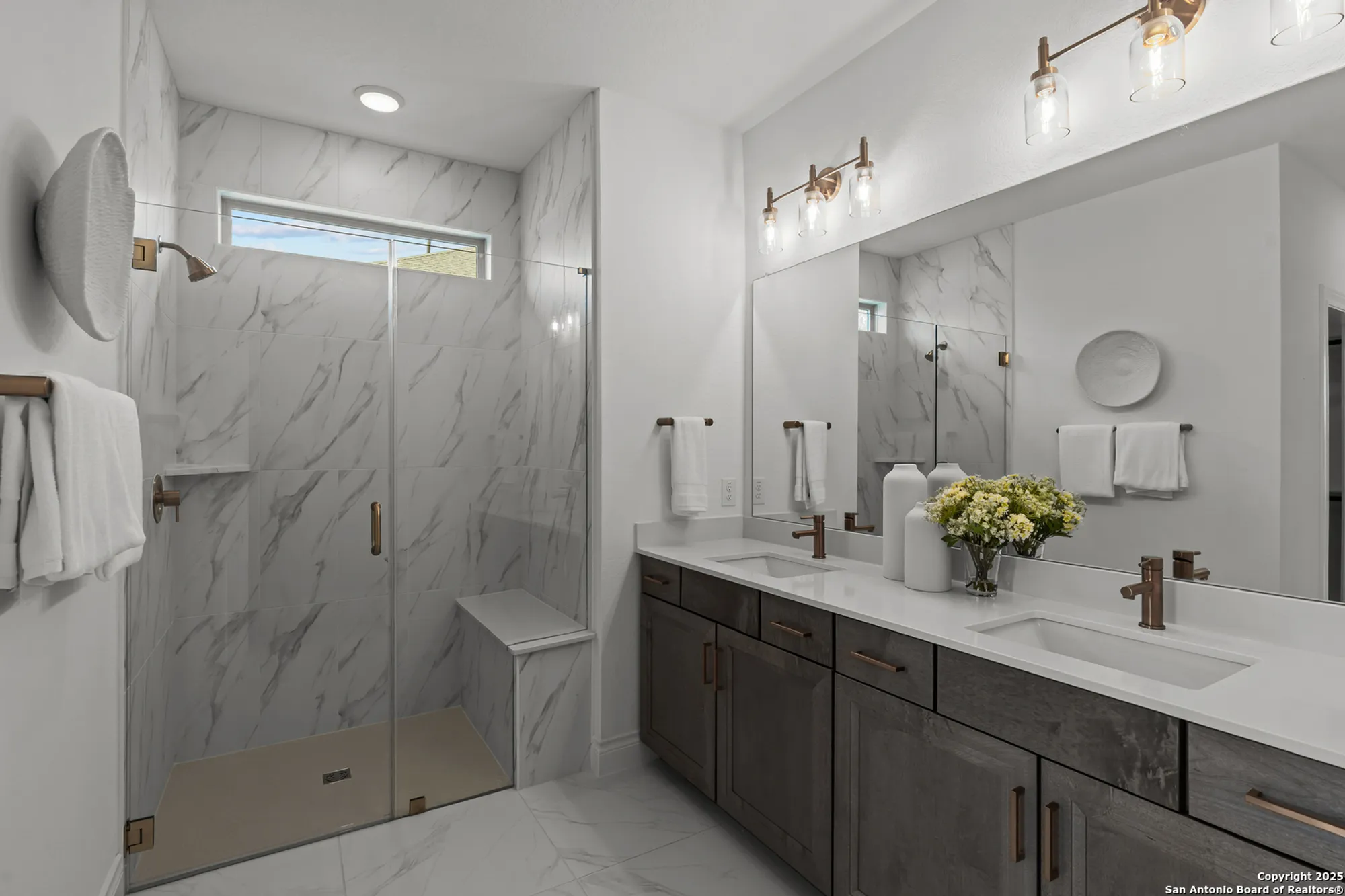 Property Slideshow image 4 of 25 | 2238 pinyon dr, New Braunfels, TX, 78132