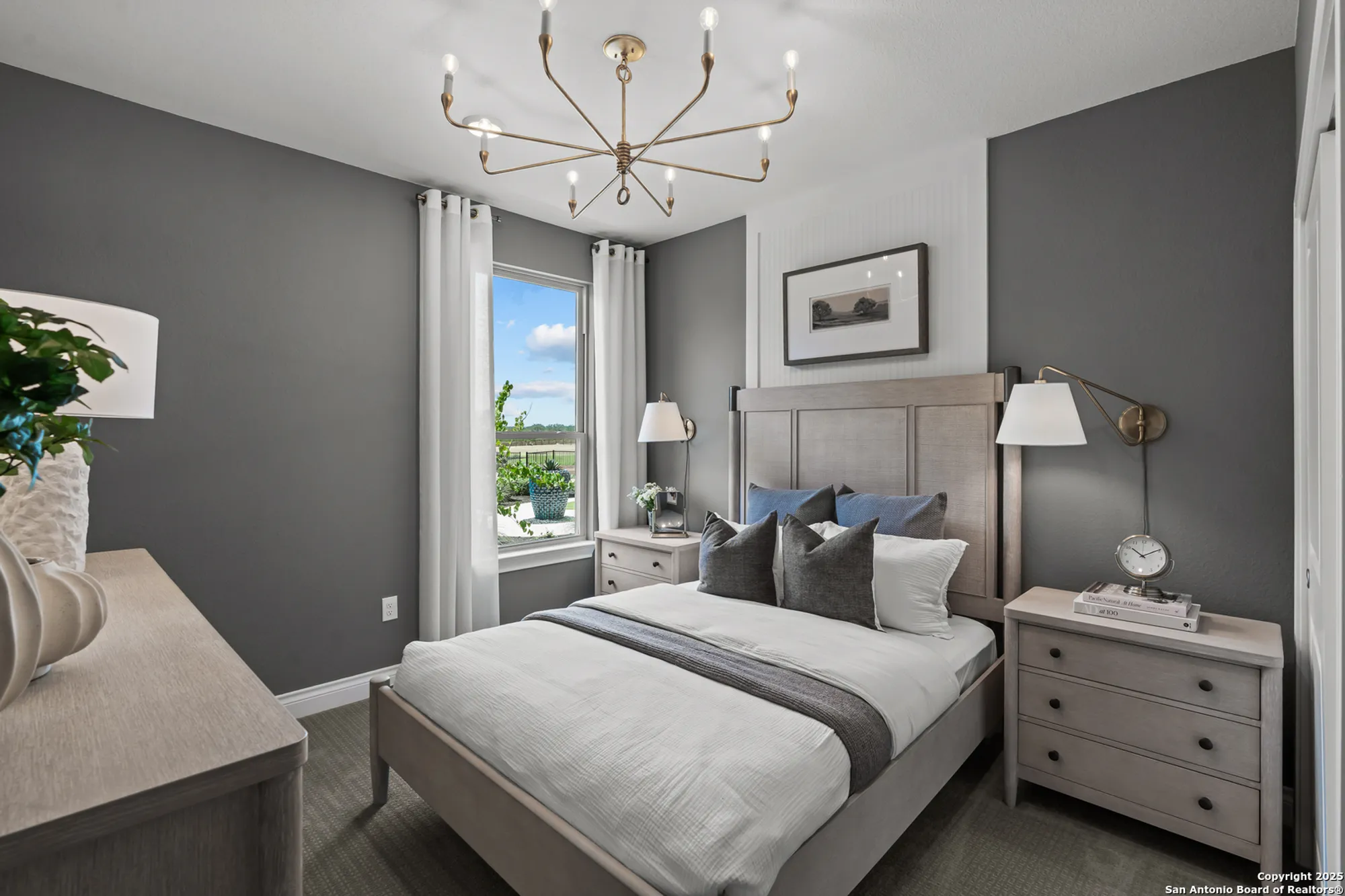 Property Slideshow image 8 of 25 | 2238 pinyon dr, New Braunfels, TX, 78132