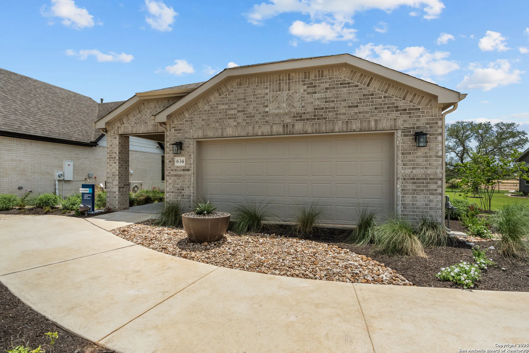 Property Slideshow image 2 of 30 | 2087 green ash ave, New Braunfels, TX, 78132