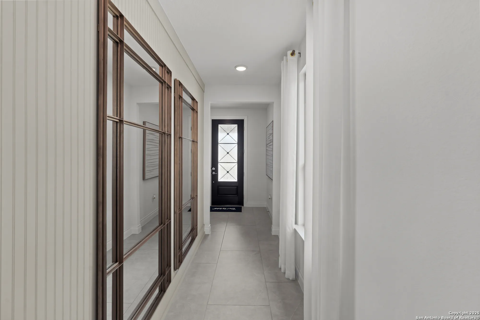 Property Slideshow image 11 of 25 | 2238 pinyon dr, New Braunfels, TX, 78132