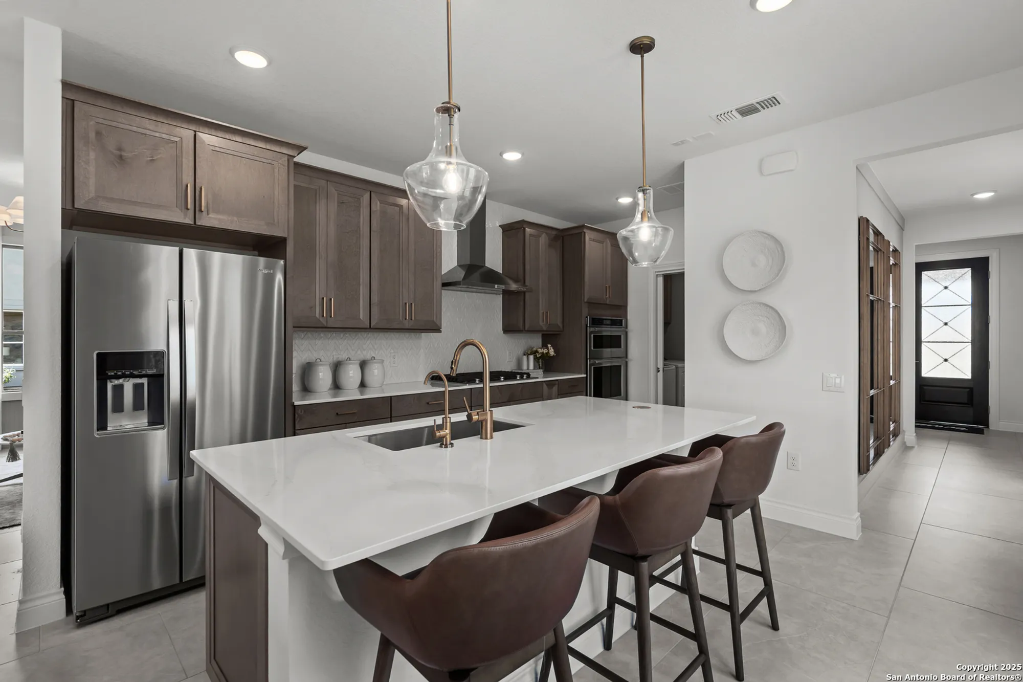 Property Slideshow image 16 of 25 | 2238 pinyon dr, New Braunfels, TX, 78132