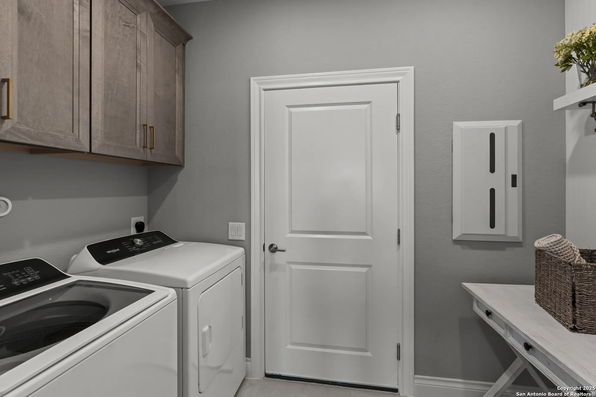 Property Slideshow image 18 of 25 | 2238 pinyon dr, New Braunfels, TX, 78132